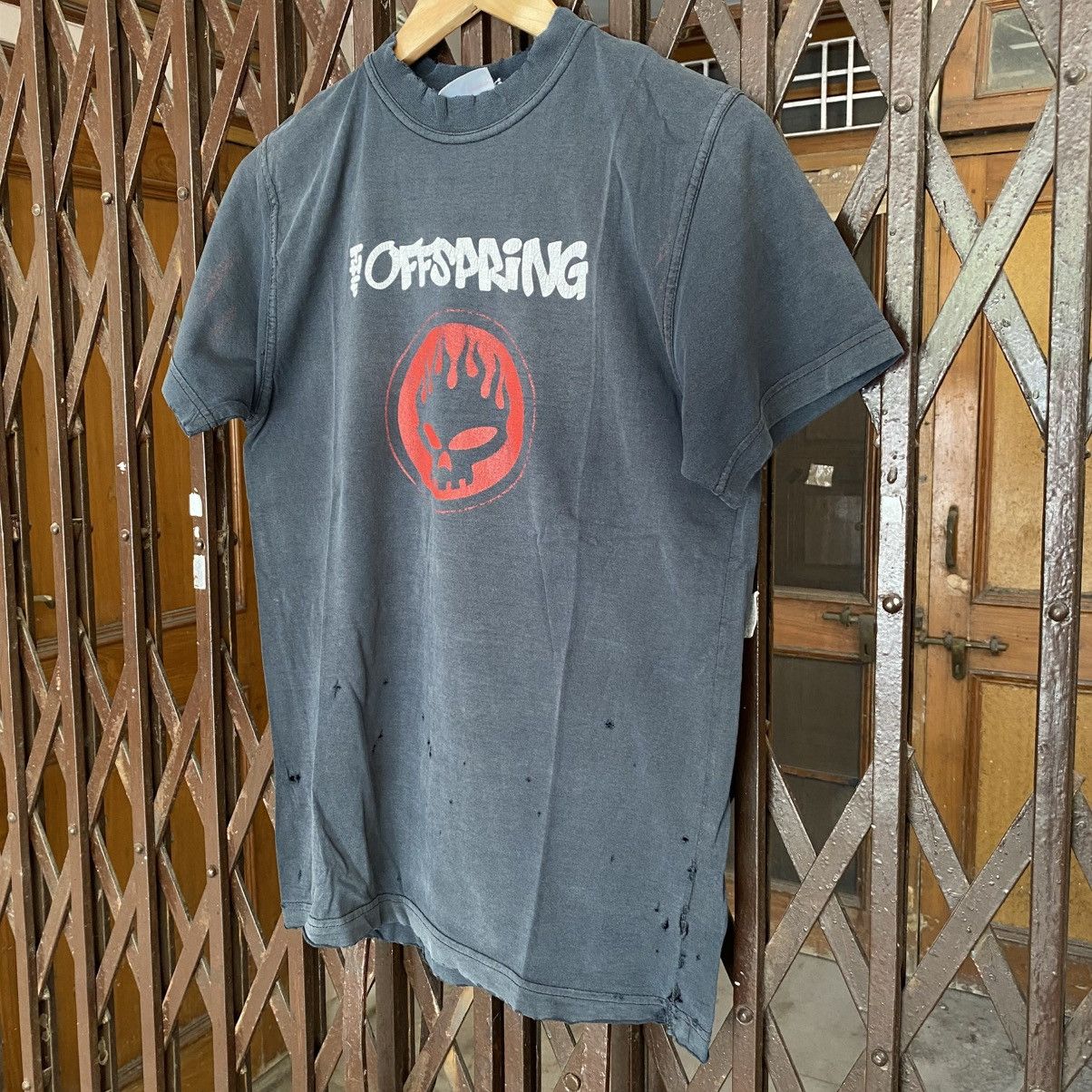Band Tees Vintage 90s The Offspring "hot head" skull logo t-shirt Size US L / EU 52-54 / 3 - 2 Thumbnail