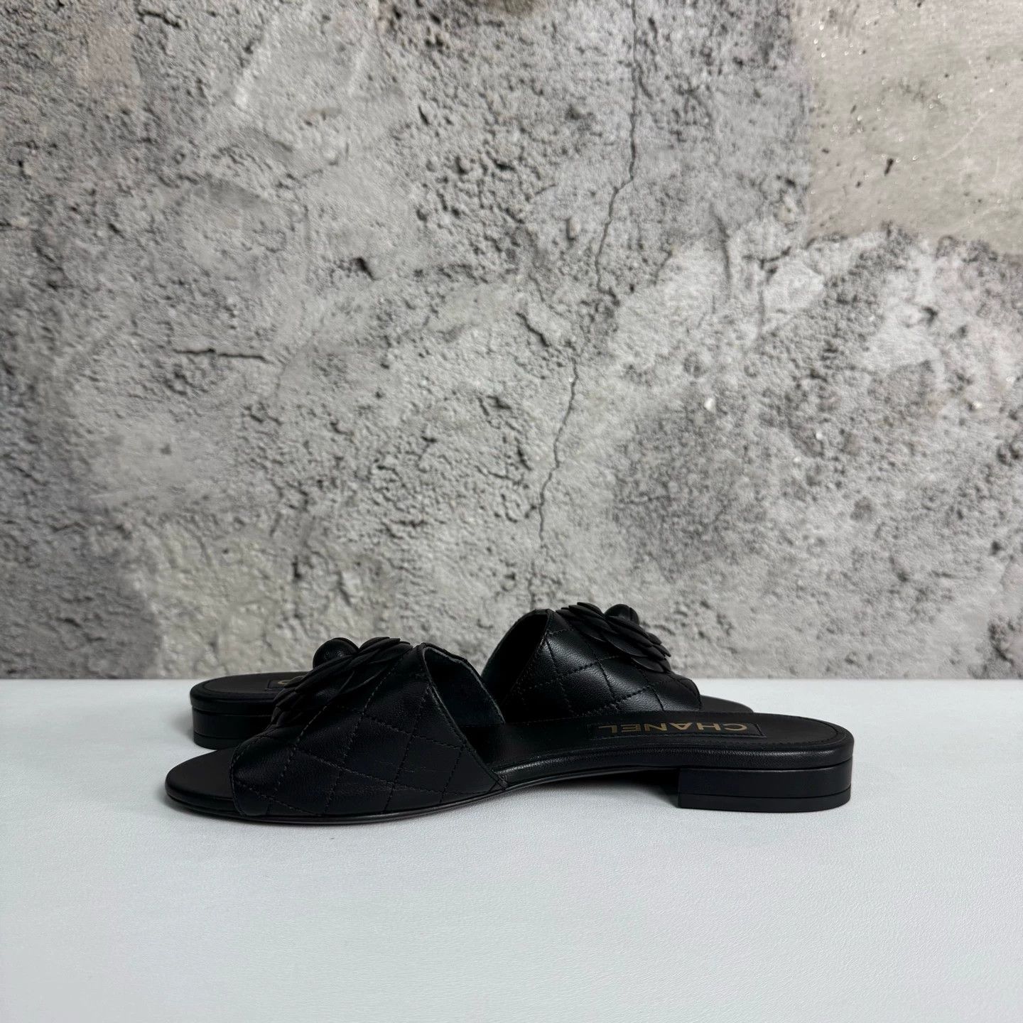 Chanel Chanel Camellia Slipper 39 New Size US 8.5 / IT 38.5 - 5 Thumbnail