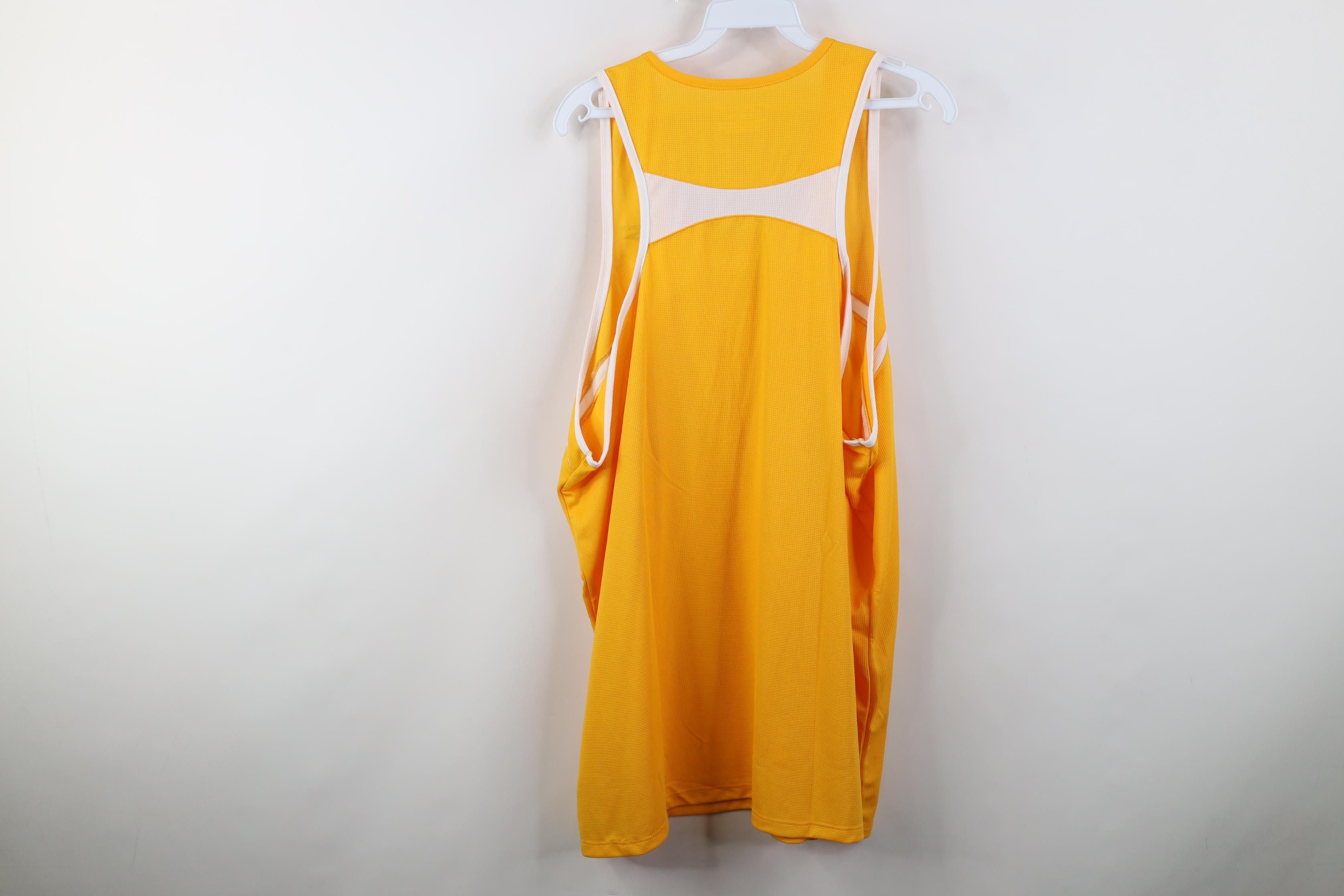 Brooks Vintage Brooks Running Knit Racing Singlet Jersey T-Shirt Size US XXL / EU 58 / 5 - 9 Thumbnail