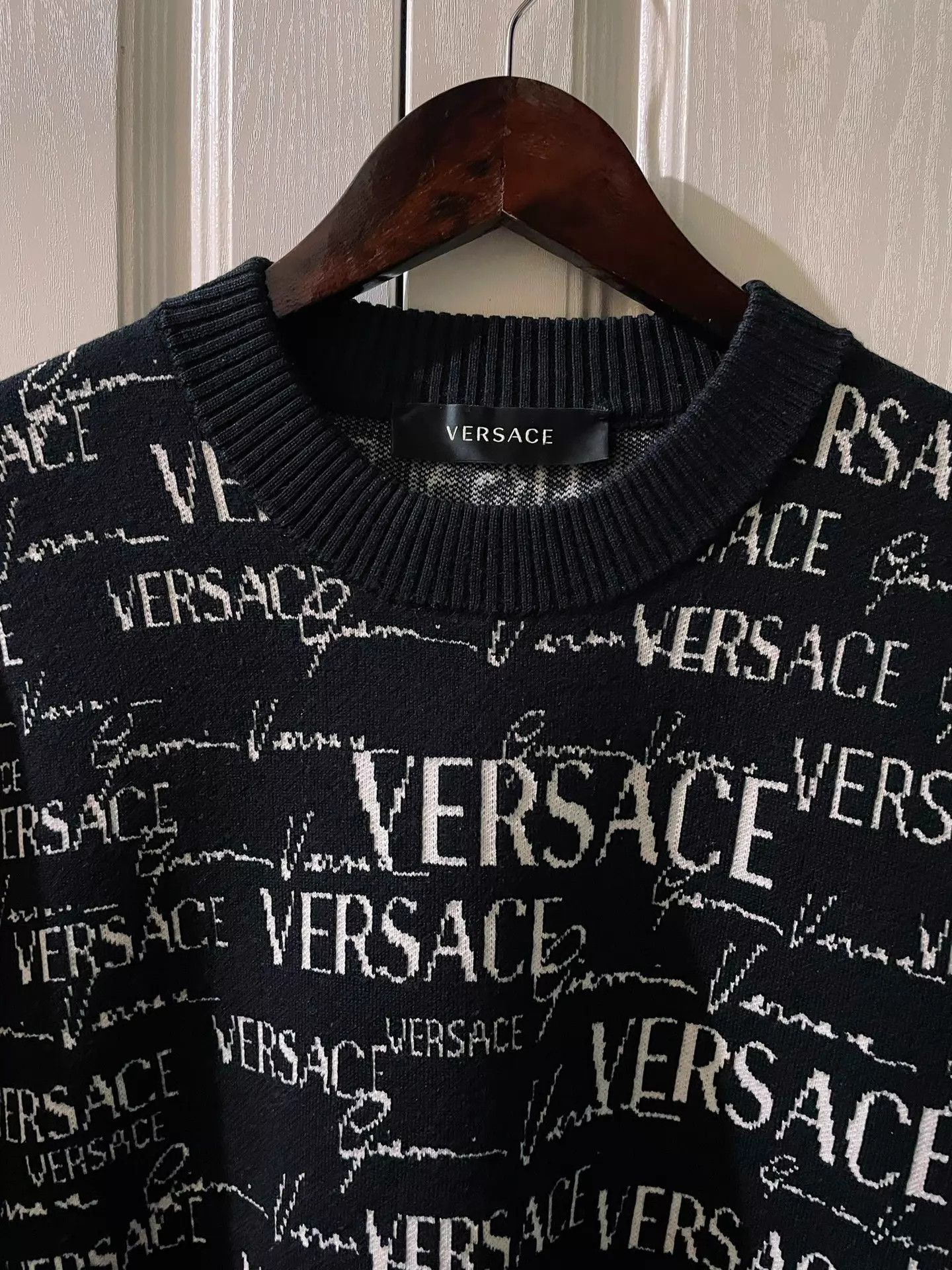 Versace Versace Runway Intarsia Logo Crewneck Wool Sweatshirt XL Size US L / EU 52-54 / 3 - 3 Thumbnail
