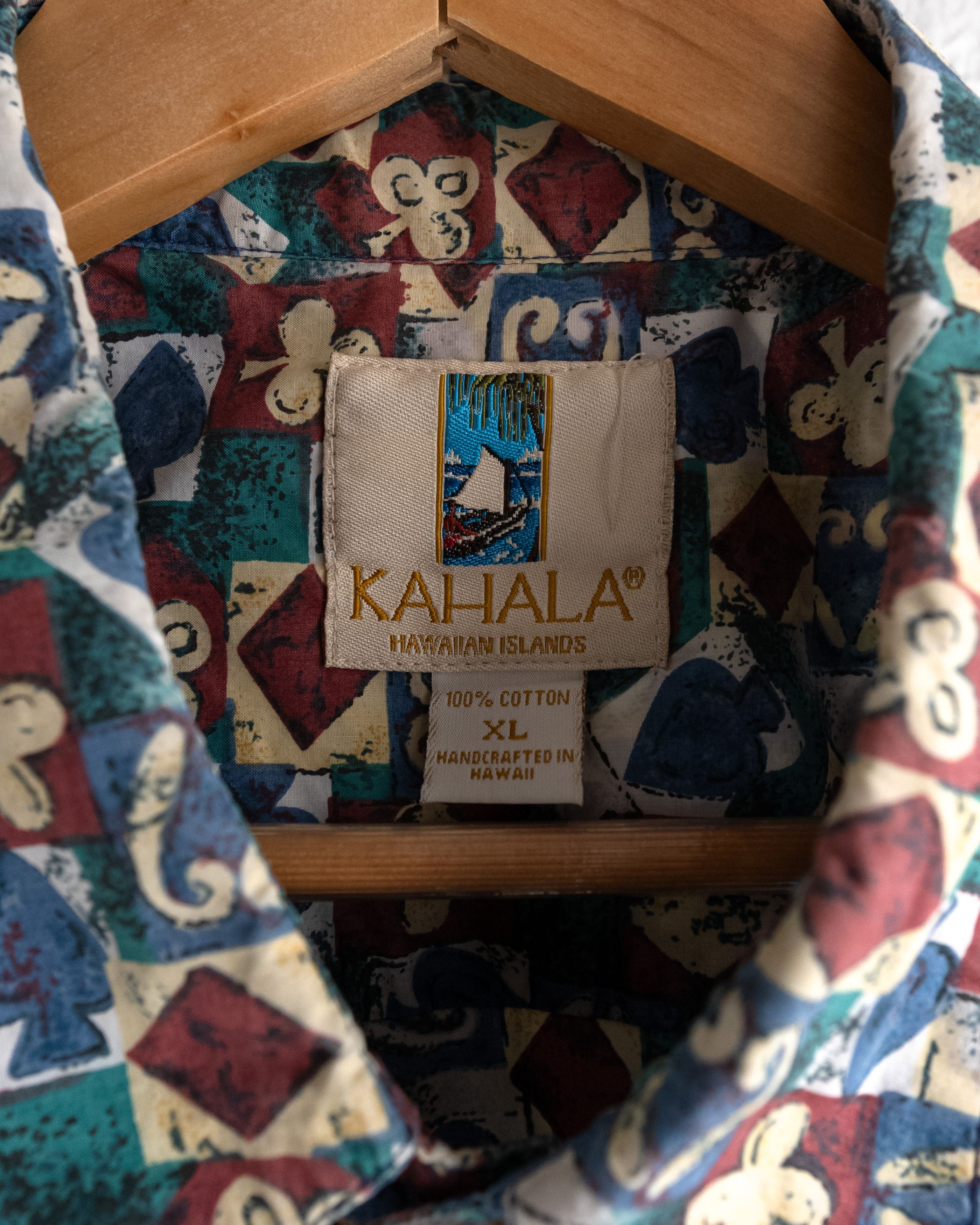 Vintage Vintage 90s Kahala Card Deck Symbols Hawaiian Shirt Men's XL Size US XL / EU 56 / 4 - 4 Thumbnail