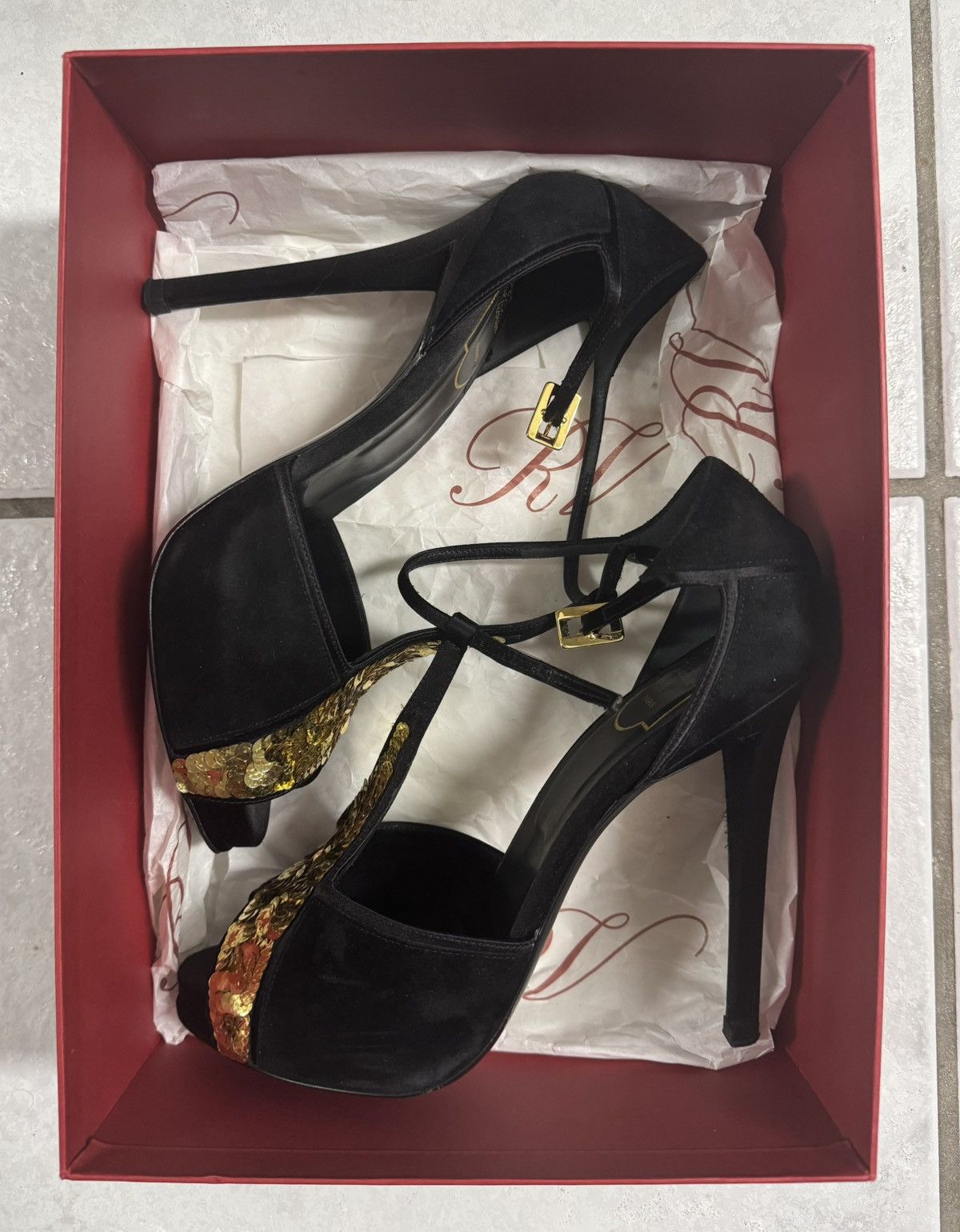 Roger Vivier Roger Vivier Paris Black & Gold Sequin Heels – Size 37 Size US 7 / IT 37 - 2 Thumbnail