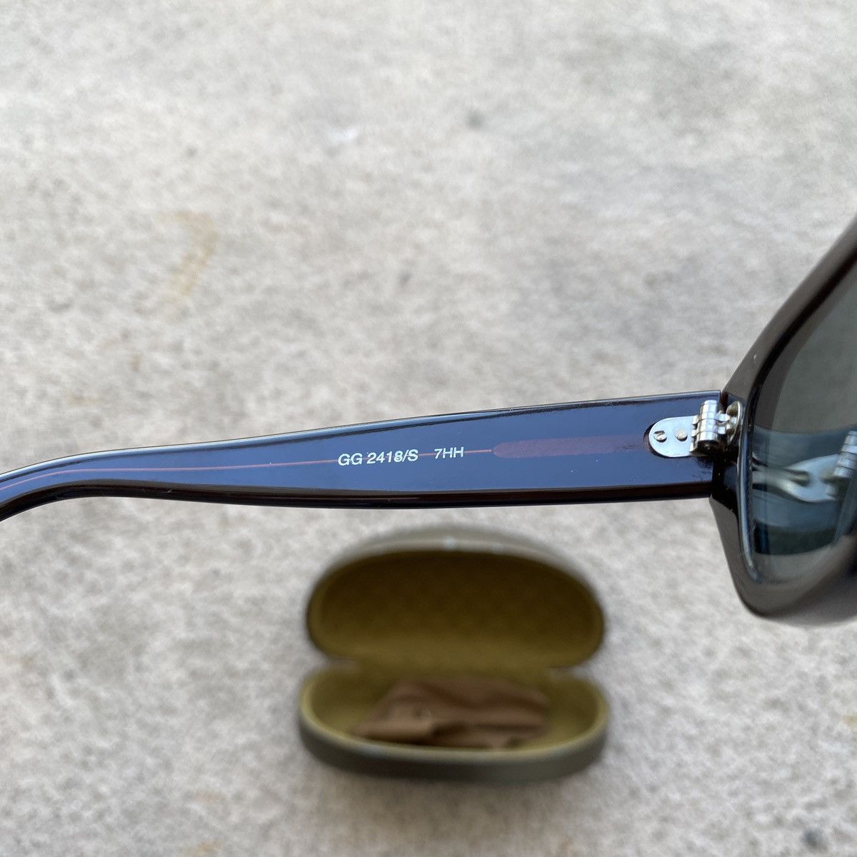 Gucci × Vintage 90s vintage Gucci GG 2418/S Sunglasses RARE logo Size ONE SIZE - 5 Thumbnail