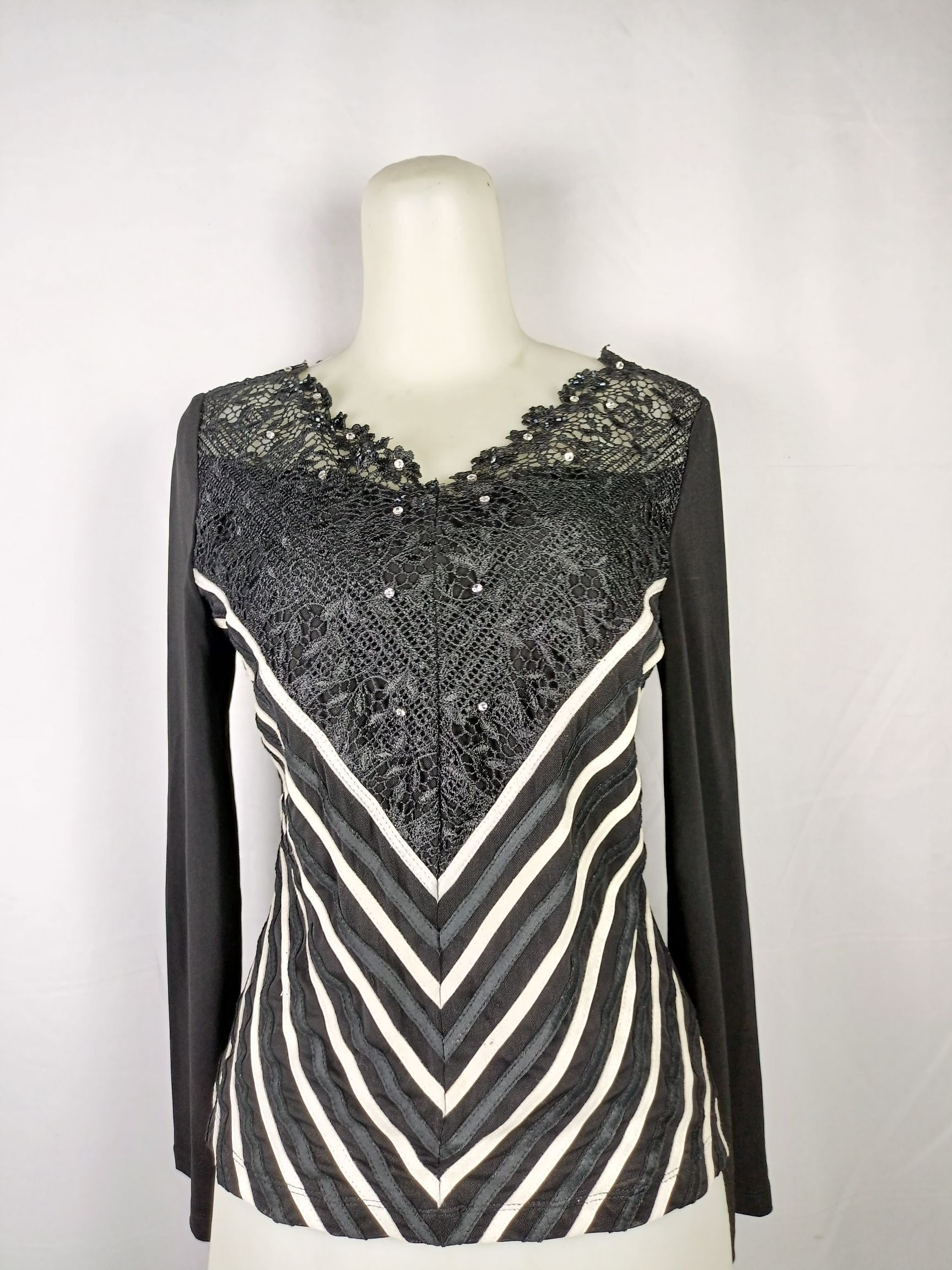 SunBlossom Women's Lacy Striped Longsleeve