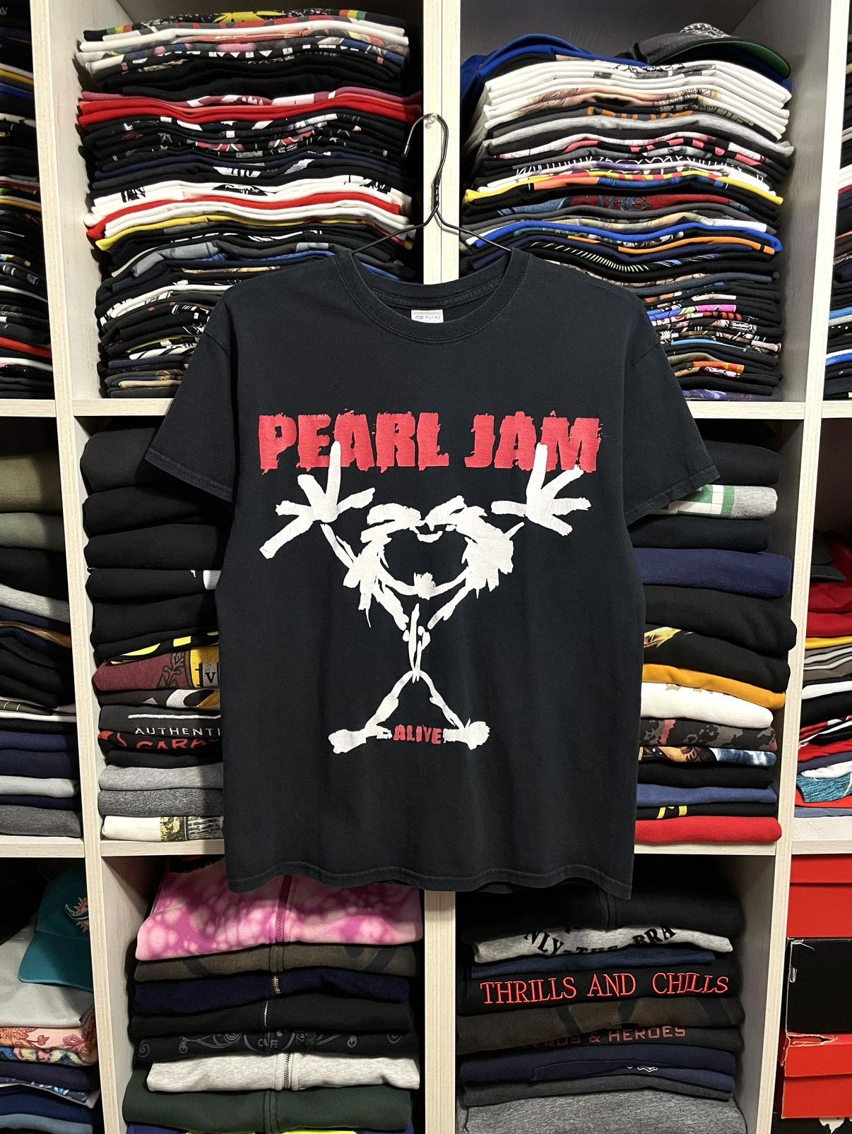 Band Tees Vintage 00s Pearl Jam Alive Stickman Rock Band T-Shirt Size US M / EU 48-50 / 2 - 1 Thumbnail
