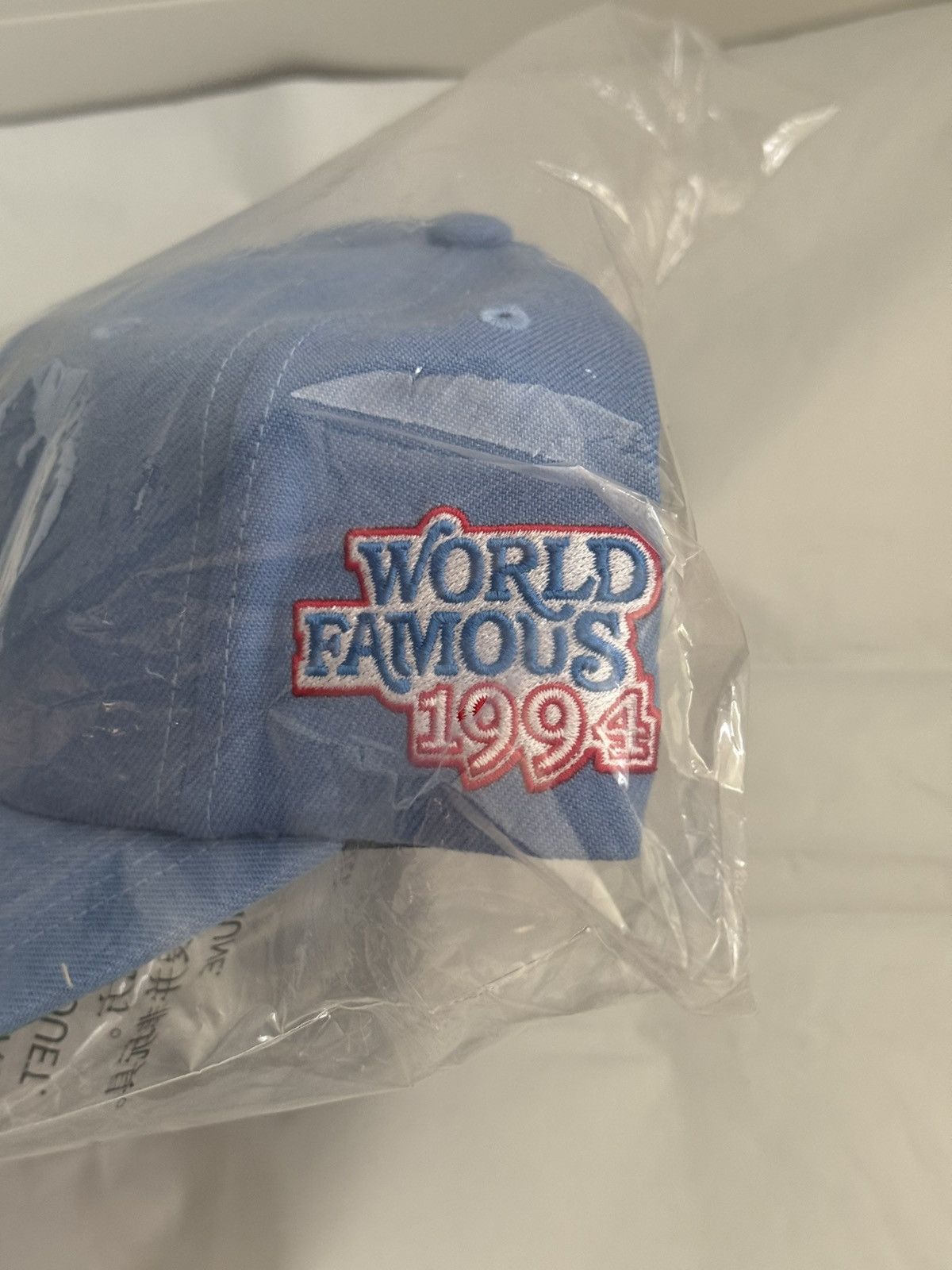 Supreme Supreme World Famous S Logo 6 Panel Size ONE SIZE - 6 Thumbnail