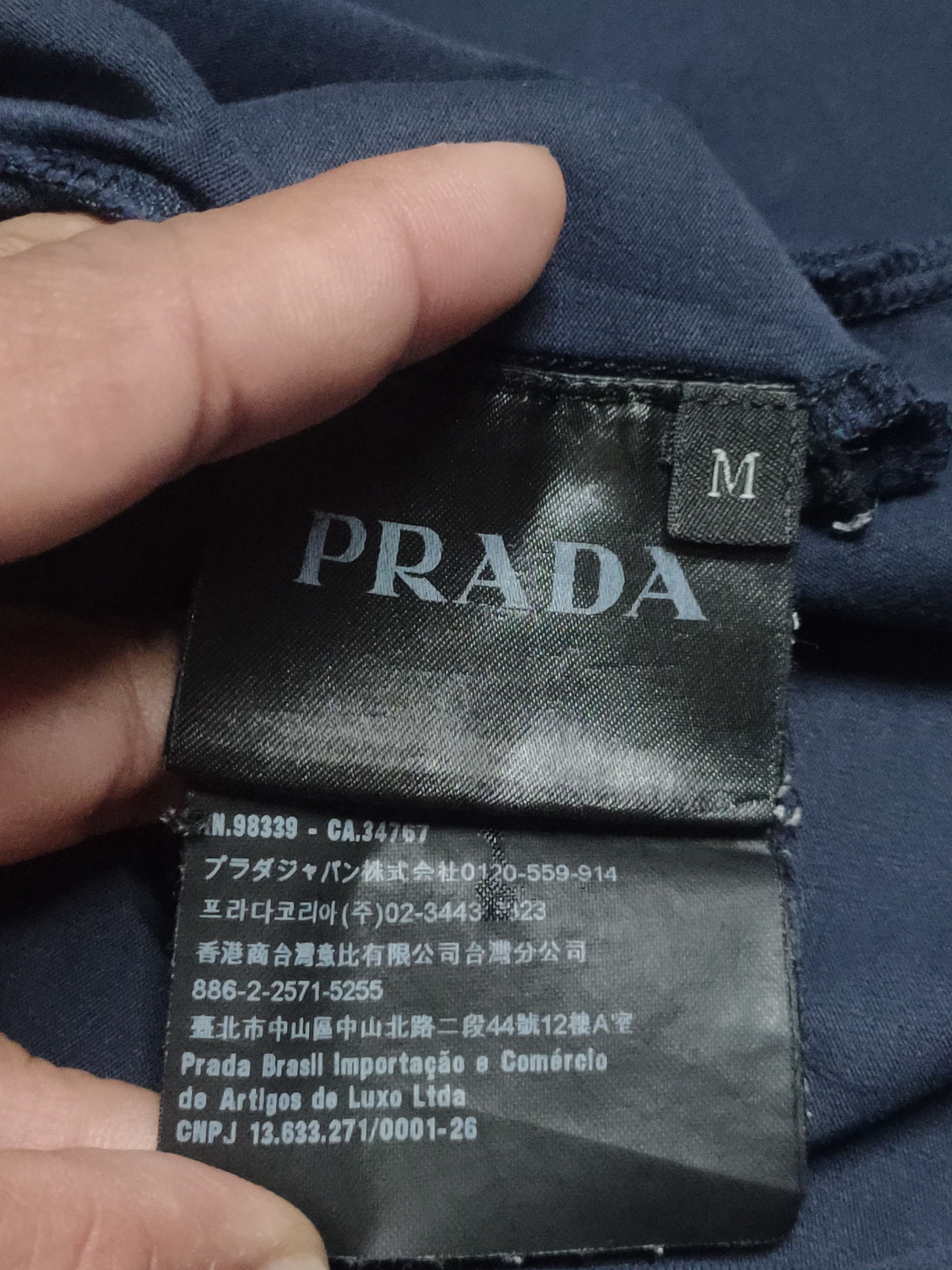 Prada Distressed vintage Prada V-neck pocket tshirt Size US S / EU 44-46 / 1 - 9 Thumbnail