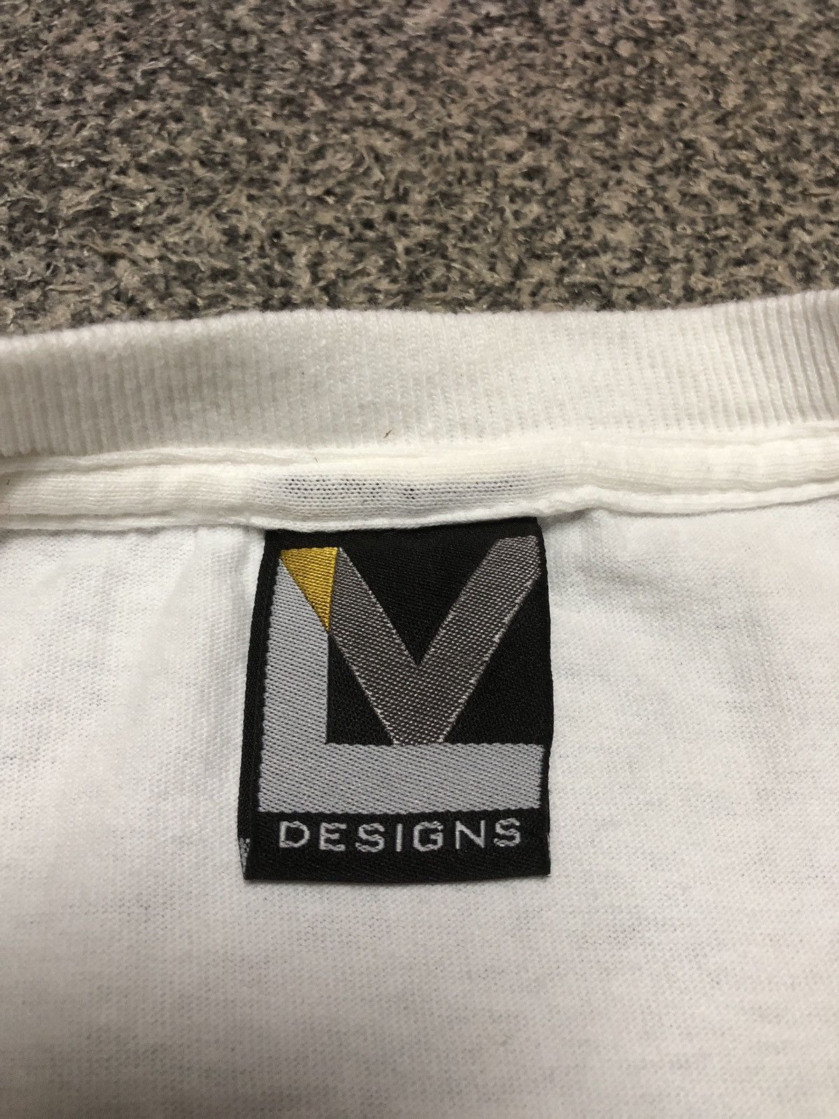 Vintage Vintage Y2K Las Vegas Surfing Backhit Tshirt Size US XL / EU 56 / 4 - 12 Thumbnail