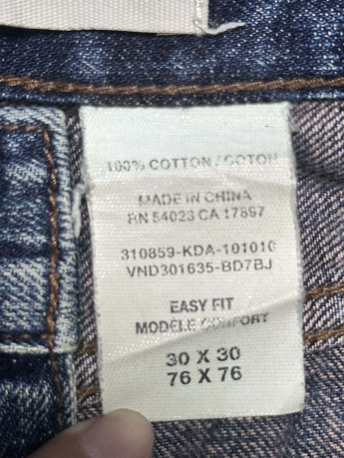Gap GAP Vintage Straight Loose Distressed Jeans With Faded Wash Size US 31 - 12 Thumbnail