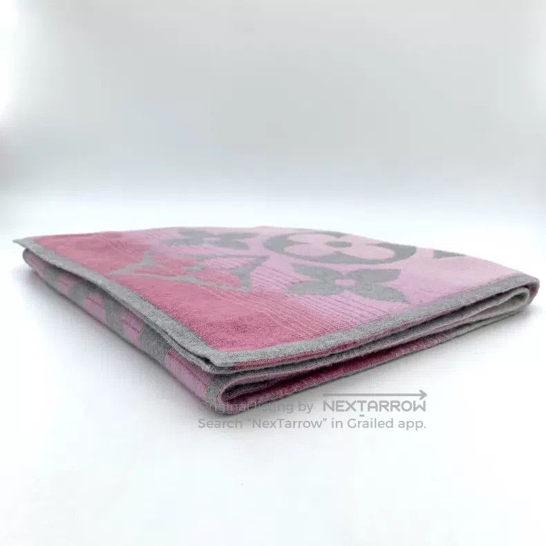 Louis Vuitton Louis Vuitton Pink gradient wool-cashmere knit scarf Size ONE SIZE - 2 Thumbnail
