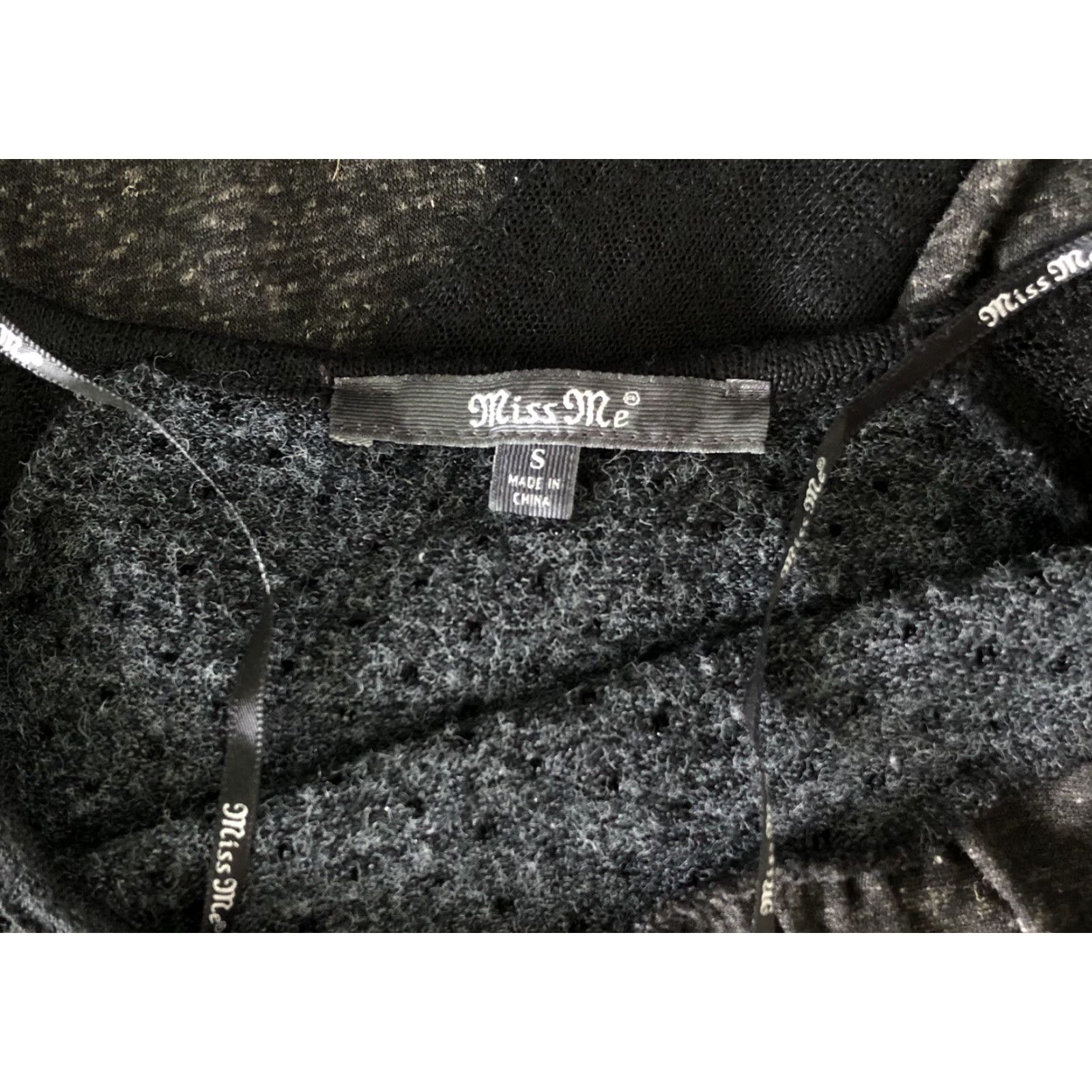 Miss Me VINTAGE Miss Me Jersey Top S Womens Black Grey Beaded Lace Cut Out Y2K Steampunk Grunge Shirt Size S / US 4 / IT 40 - 4 Thumbnail