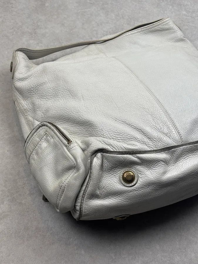 Marc Jacobs 2000s Marc by Marc Jacobs Cream Leather Multi-Pocket Shoulder Bag Size ONE SIZE - 13 Thumbnail
