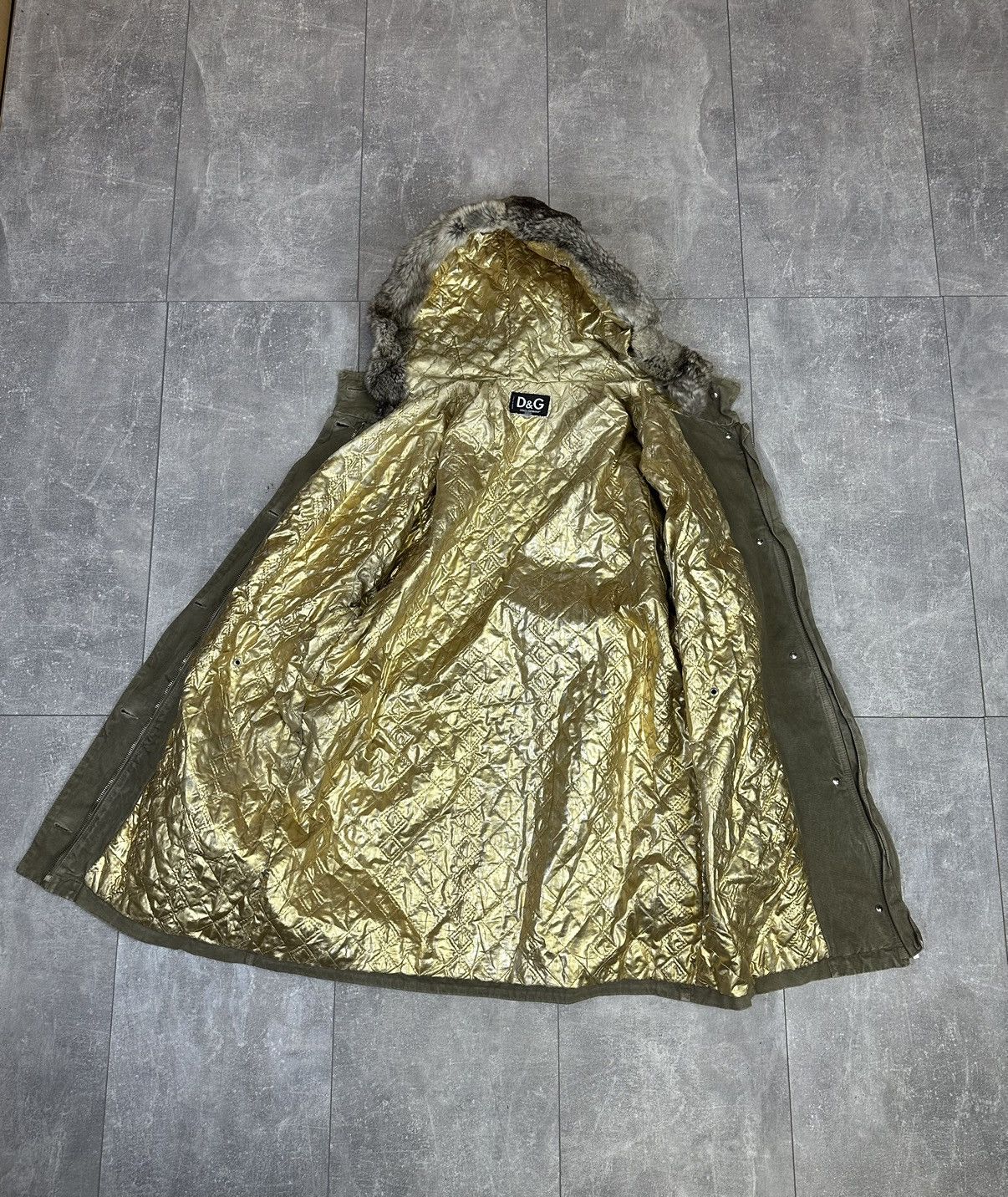Dolce & Gabbana Women’s vintage luxury jackets Dolce & Gabbana Size S / US 4 / IT 40 - 7 Thumbnail