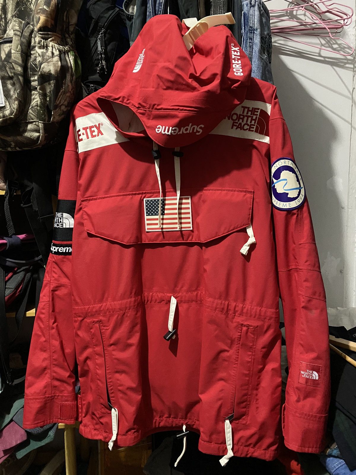 Supreme × The North Face Supreme x The North Face x Gore-Tex TransAntarctica Size US S / EU 44-46 / 1 - 2 Thumbnail