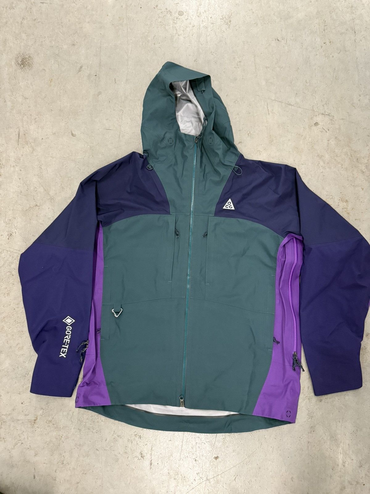 Nike ACG GORE-TEX Misery Ridge Jacket