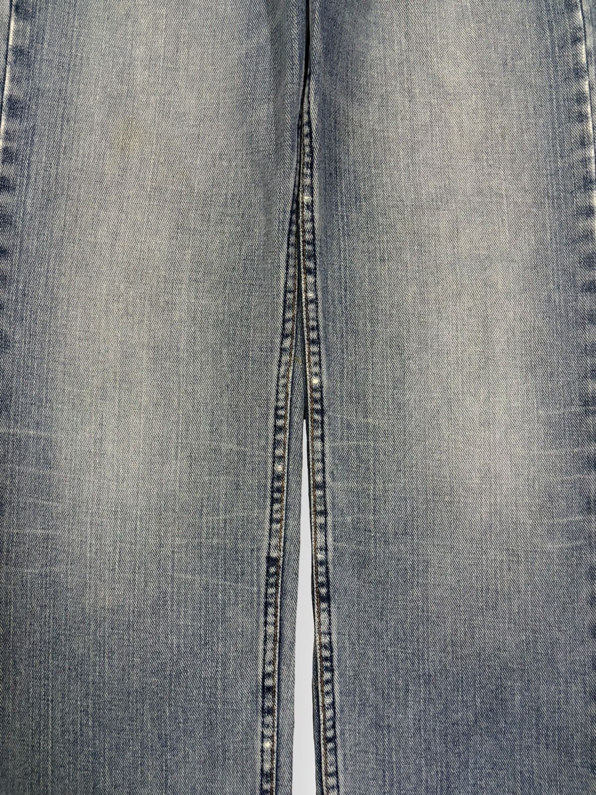 Quiksilver Vintage Quiksilver Light Washed Regular Fit Distressed Jeans Size US 29 - 5 Thumbnail
