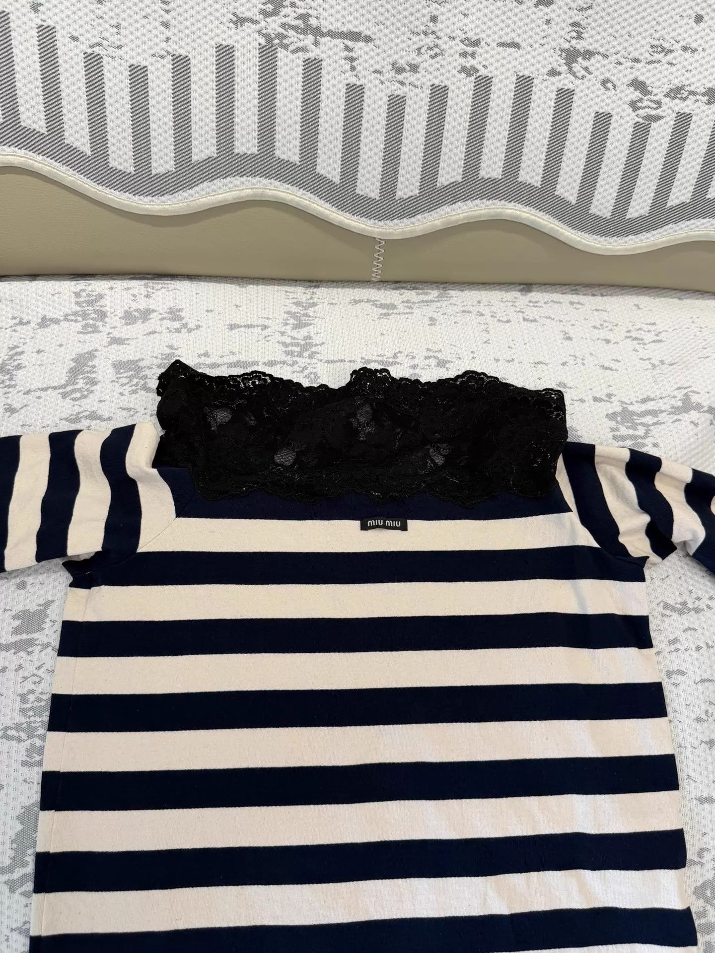 Miu Miu MIU MIU Lace-Paneled Striped Knit Off-Shoulder Top S Size S / US 4 / IT 40 - 2 Thumbnail