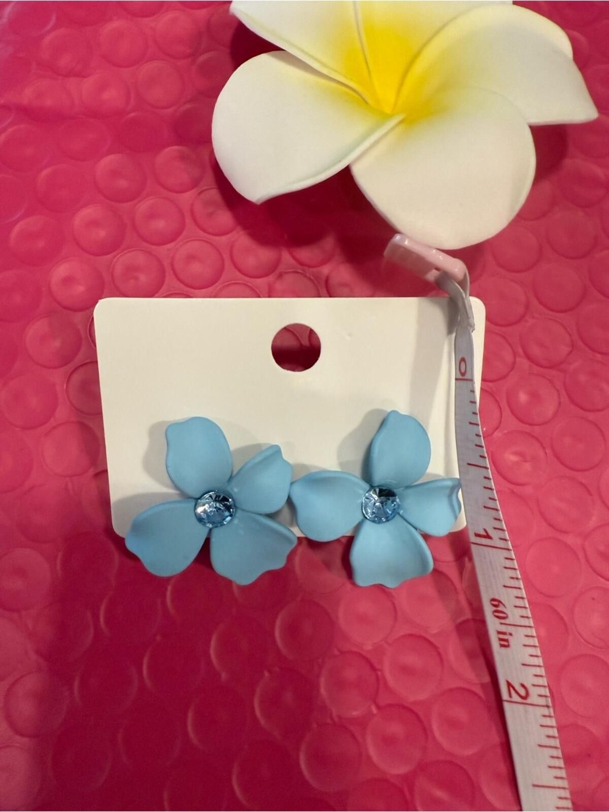Other Tropical Hawaiian floral rhinestone earrings & hair clip set Size ONE SIZE - 8 Thumbnail