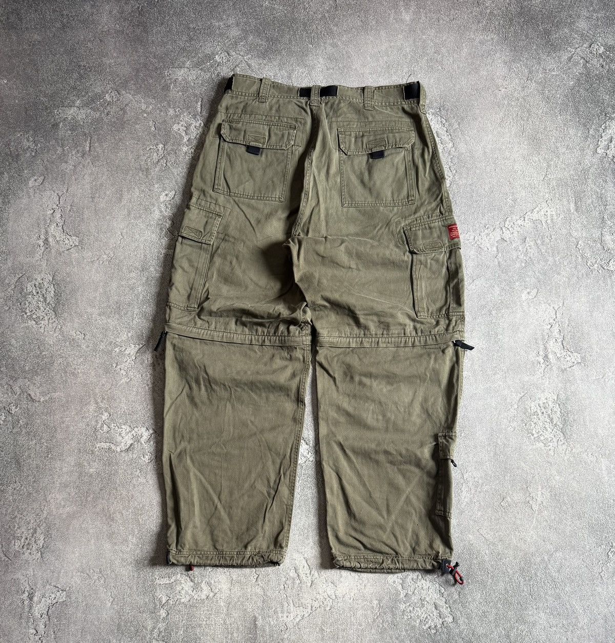 Abercrombie & Fitch Abercrombie & Fitch L transformer baggy cargo pants joggers Size US 34 / EU 50 - 5 Thumbnail