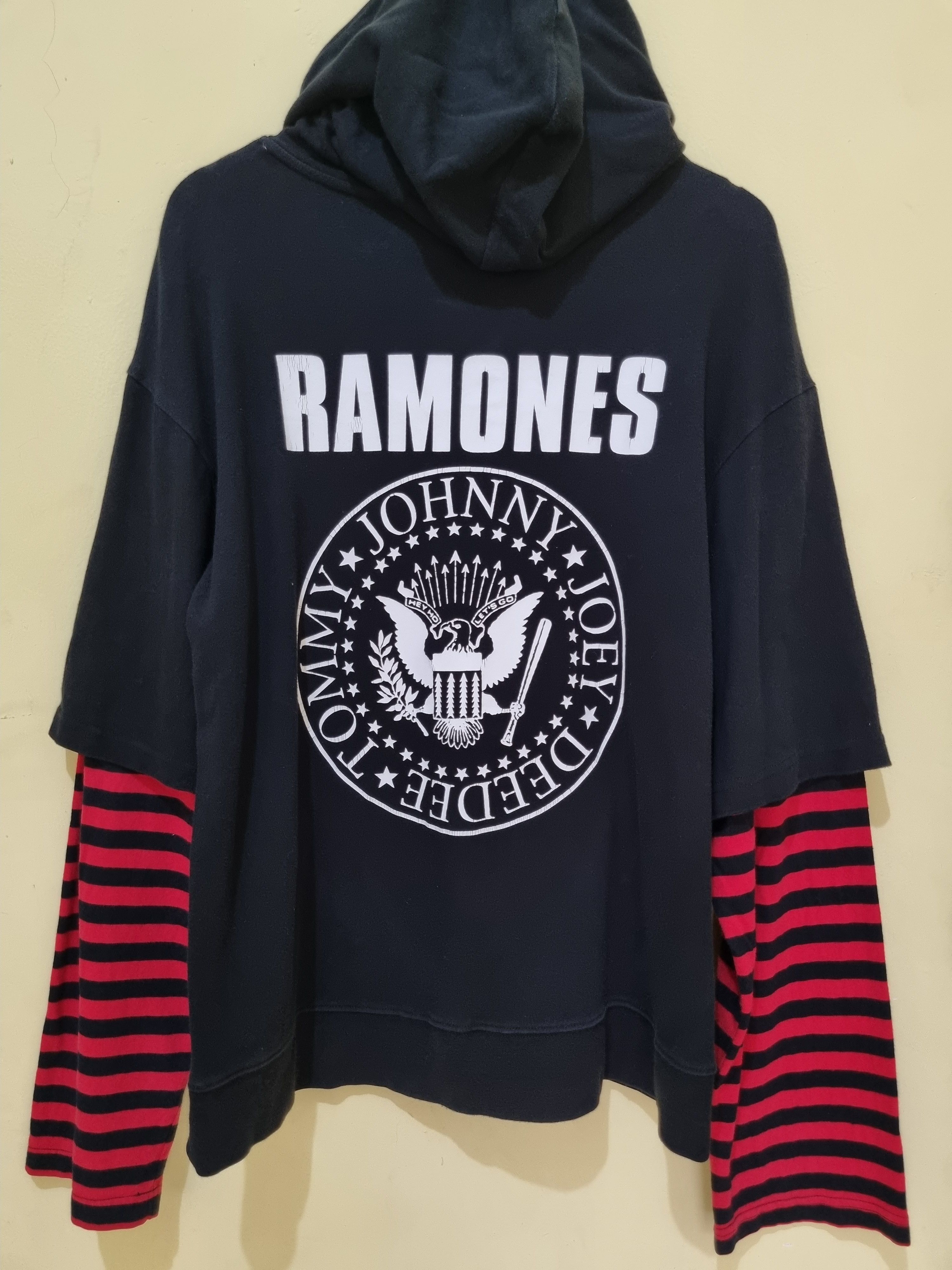 Band Tees Ramones WHO.A.U hoodie Size US M / EU 48-50 / 2 - 1 Thumbnail