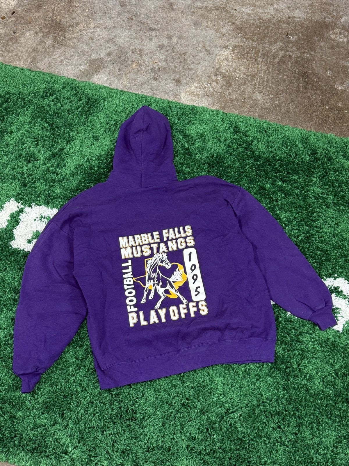 Vintage Vintage Marble Falls Mustang Texas Purple Horse Hoodie 2XL Size US XXL / EU 58 / 5 - 1 Thumbnail