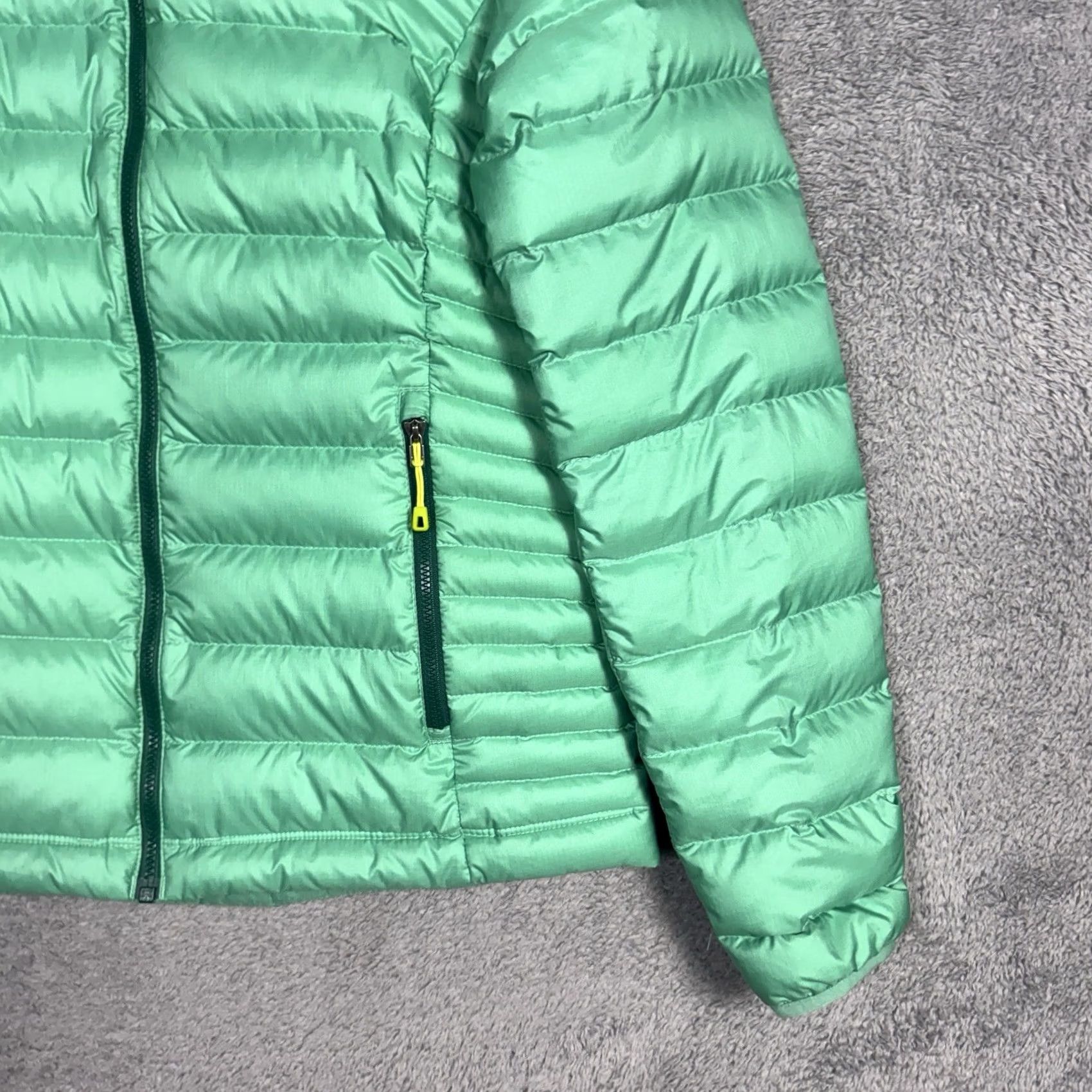 Patagonia Patagonia Down Sweater Women’s S Puffer Jacket Ripstop Quilted Full Zip 84683 Green Size S / US 4 / IT 40 - 2 Thumbnail