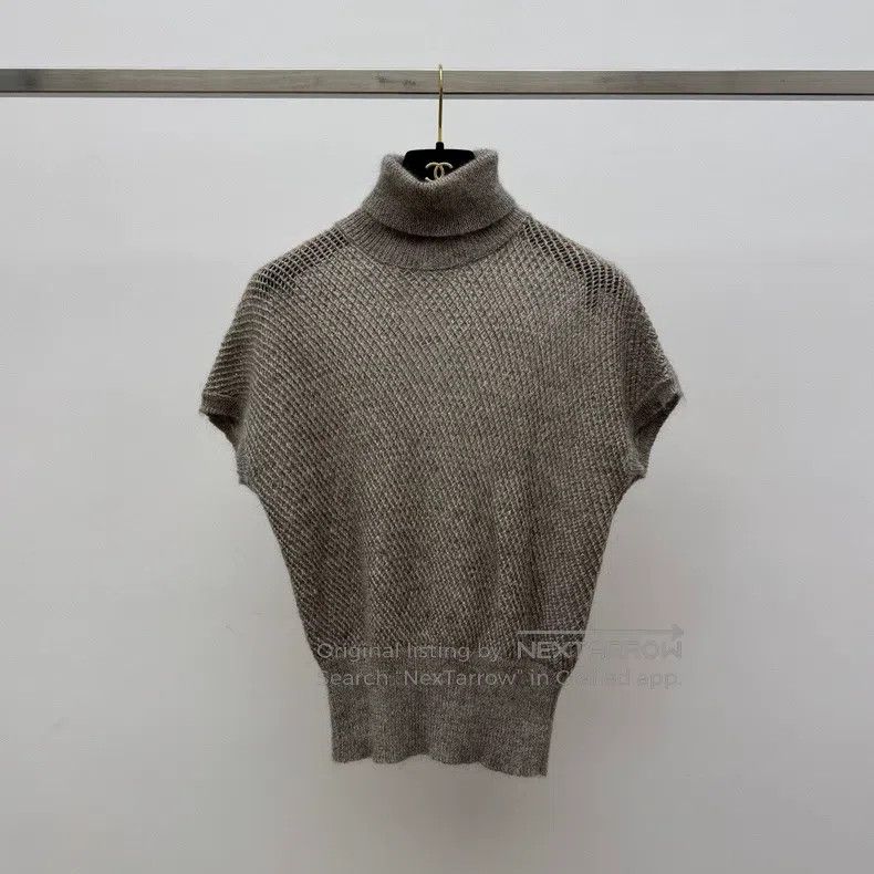 Brunello Cucinelli Brunello Cucinelli Shiny knit vest top Size S / US 4 / IT 40 - 1 Thumbnail