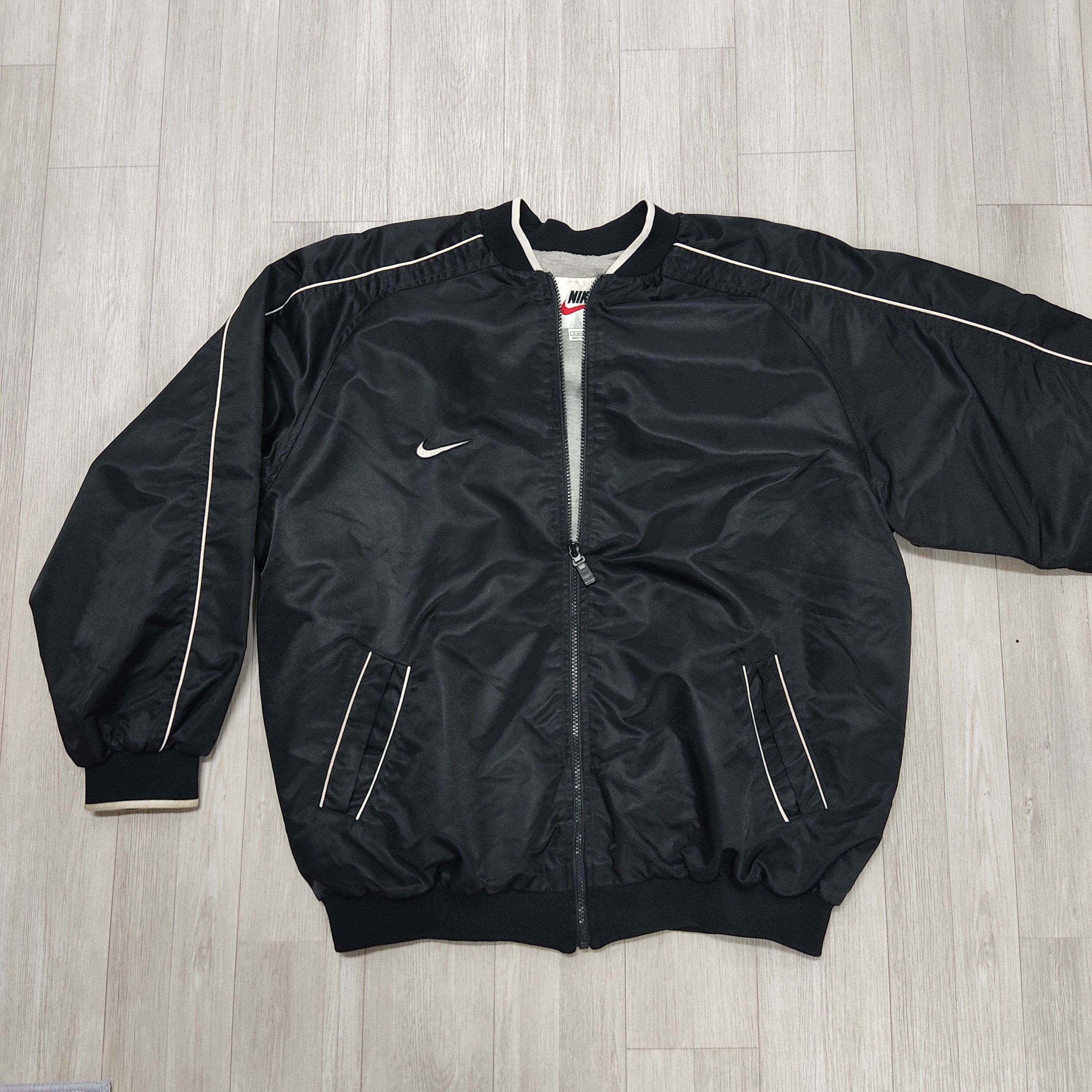 Nike Vintage 90s NIKE Swoosh Drill Nylon Windbreaker Jacket Size US XL / EU 56 / 4 - 5 Thumbnail