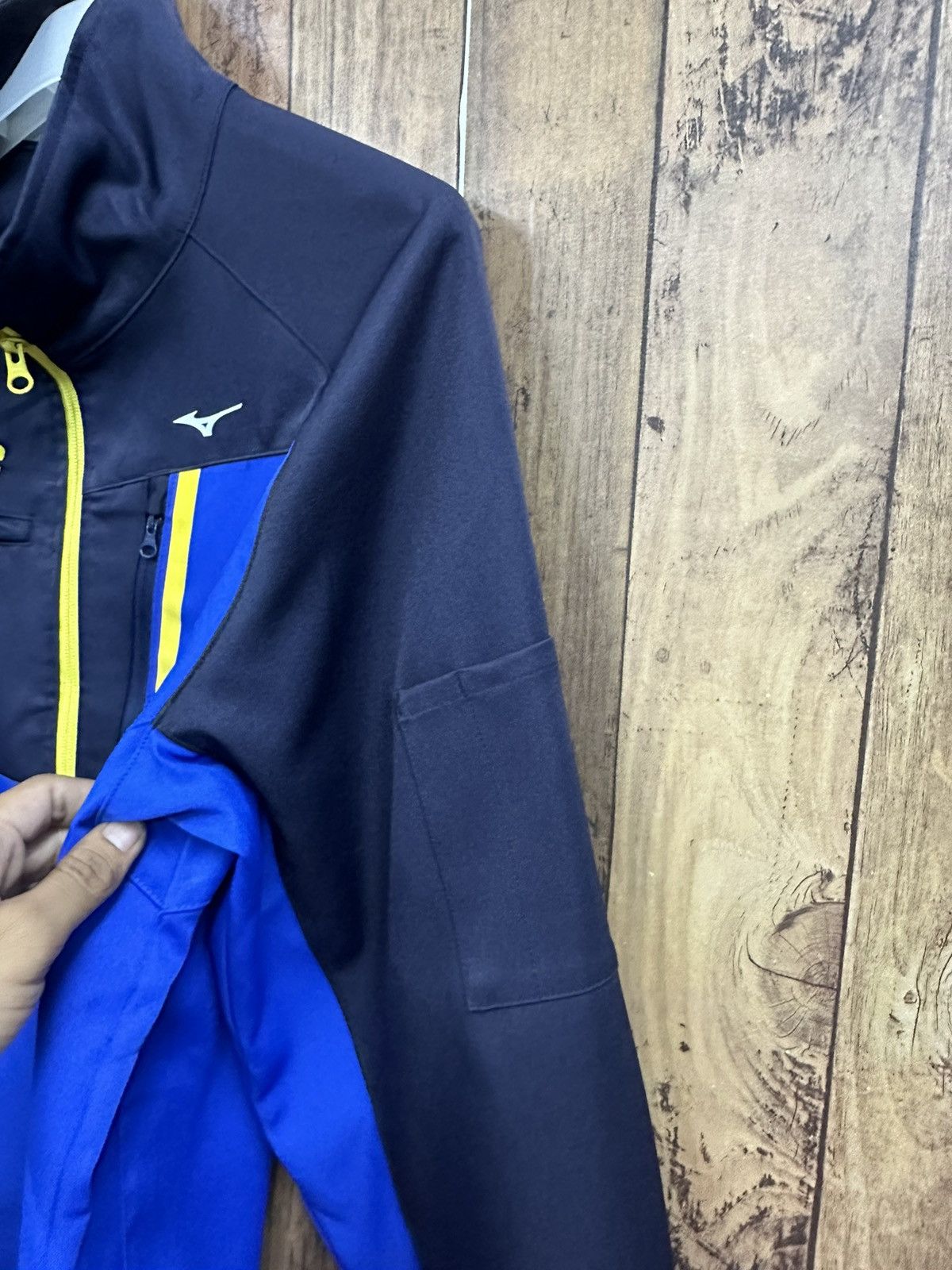 Mizuno Vintage Mizuno Runtec Zipper Jacket Z17 Size US L / EU 52-54 / 3 - 11 Thumbnail