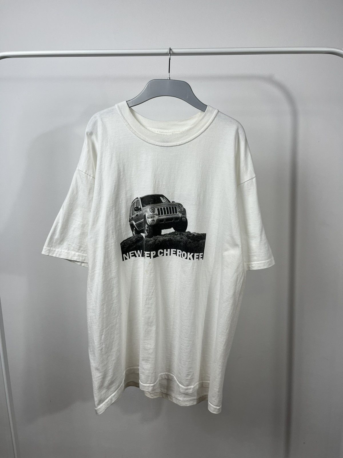 Vintage Vintage Jeep Cherokee Tee Gildan XL Off-Road Car Graphic Size US XL / EU 56 / 4 - 1 Thumbnail
