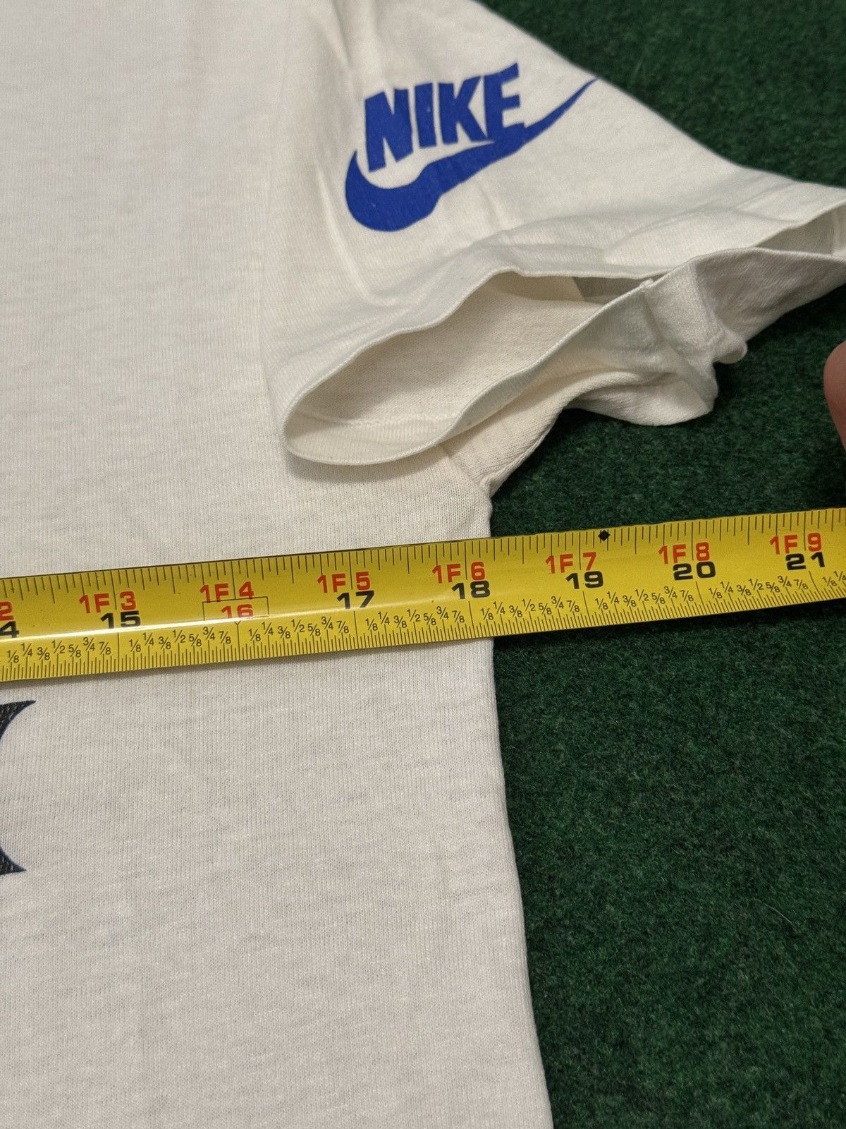 Nike × Vintage Vintage UCLA Bruins RARE Nike 70s Retro Collegiate T Shirt Size US M / EU 48-50 / 2 - 6 Thumbnail