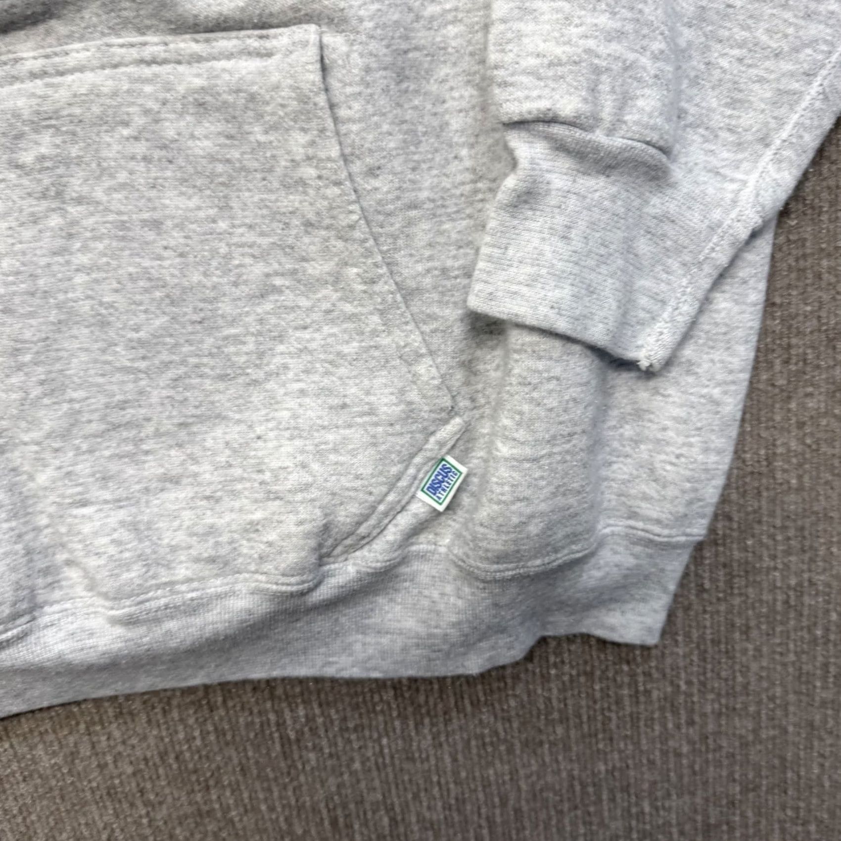 Vintage VINTAGE Discus Hoodie Mens XL Gray 90s Athletic Graphic Print Pockets Hooded Sweatshirt Size US XL / EU 56 / 4 - 6 Thumbnail