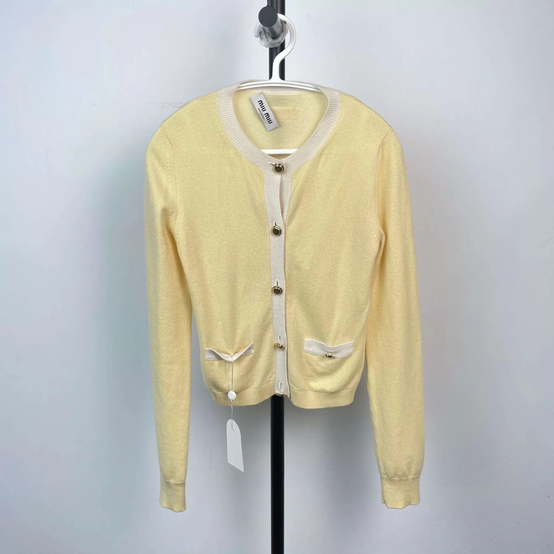 Miu Miu MIU MIU 97 New yellow cashmere sweater 38 Size XS / US 0-2 / IT 36-38 - 1 Thumbnail