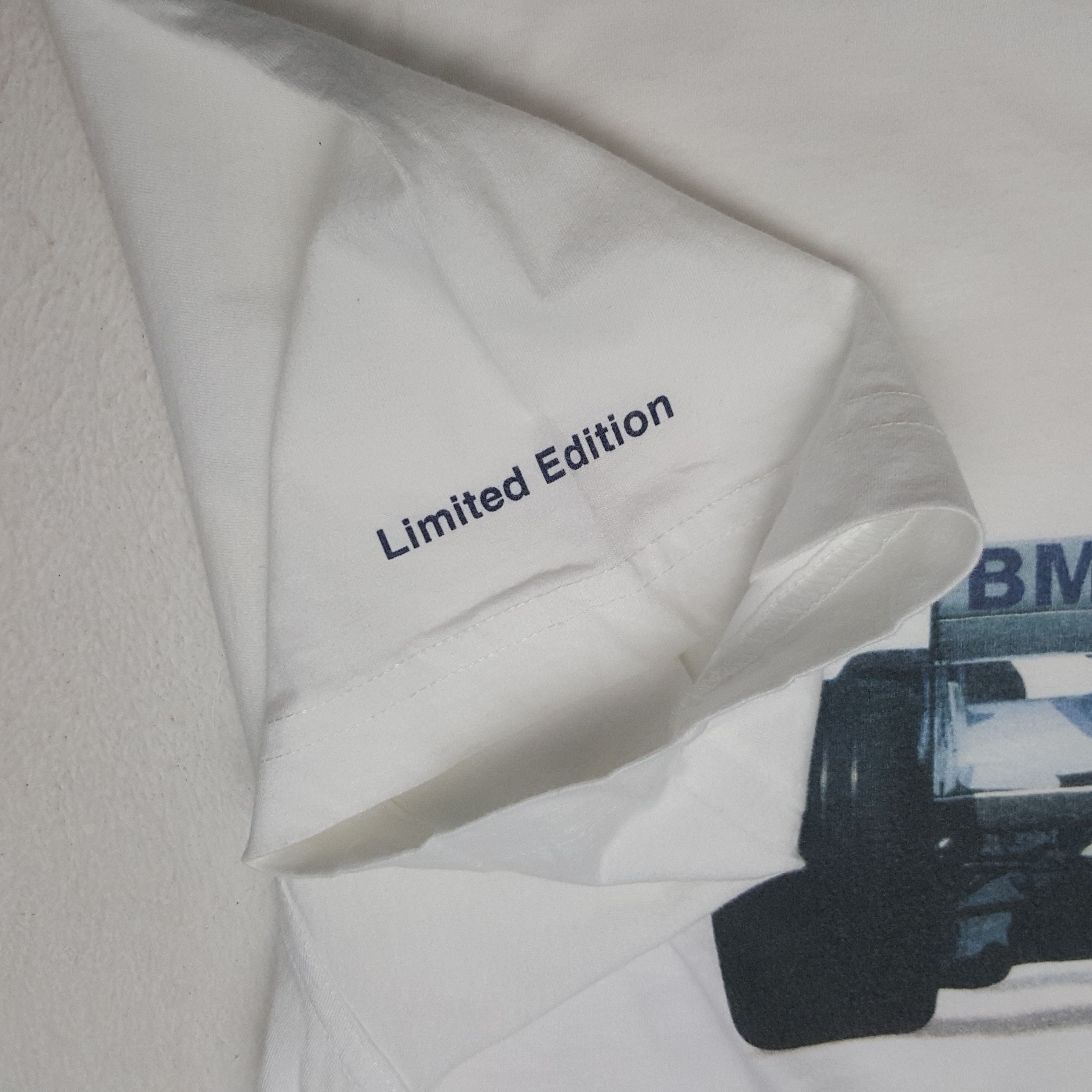Vintage Vintage BMW Power 2001 San Marino GP 1st Victory Tshirt Size US M / EU 48-50 / 2 - 8 Thumbnail