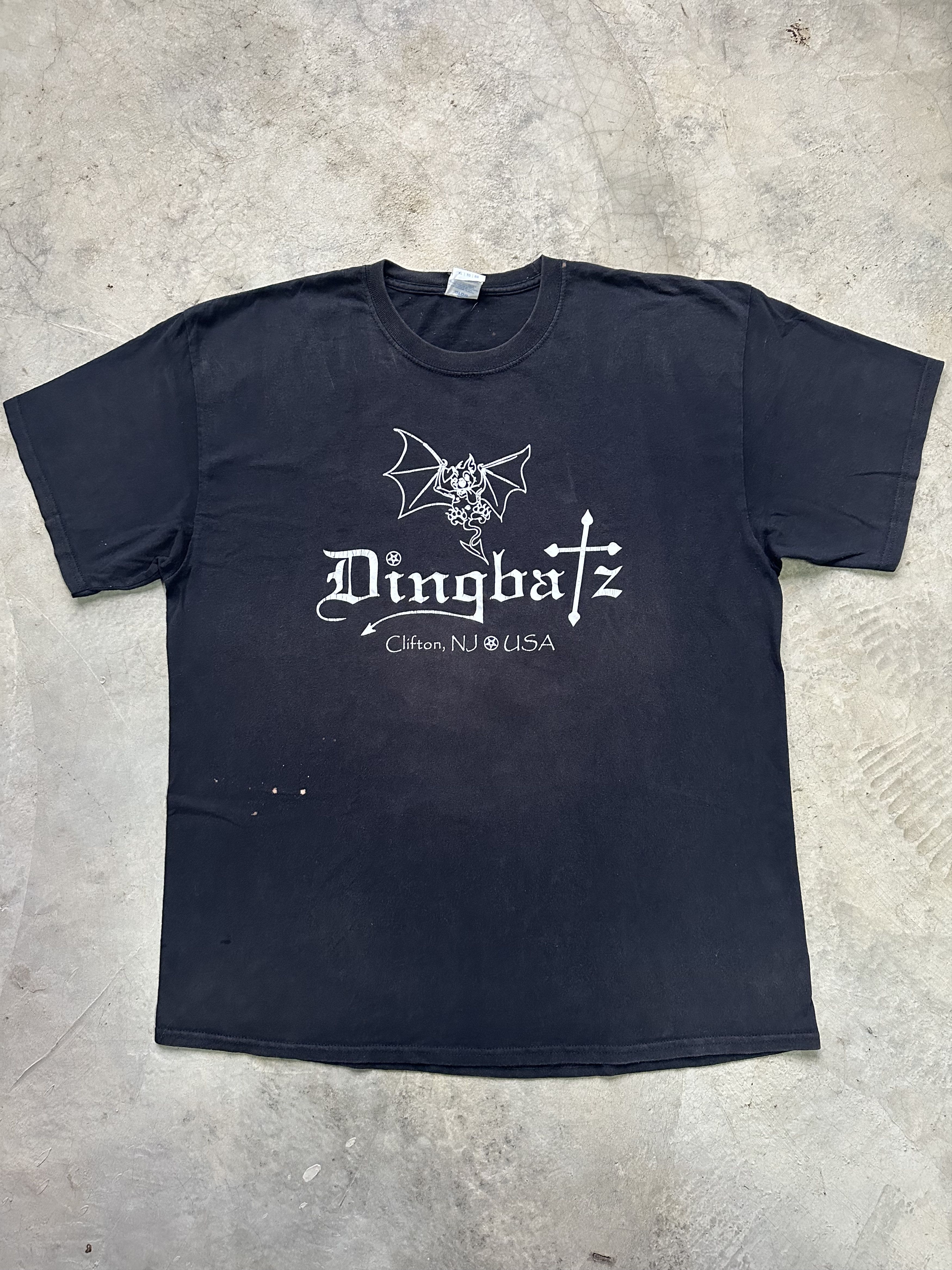 Band Tees Vintage Dingbatz Clifton NJ USA Size US XL / EU 56 / 4 - 1 Thumbnail