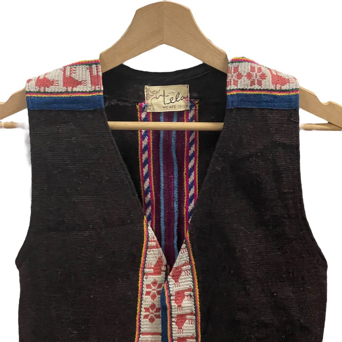 Vintage Vintage Tela Embroidered Handmade Ethnic Tribal Wool Vest Size US XS / EU 42 / 0 - 6 Thumbnail