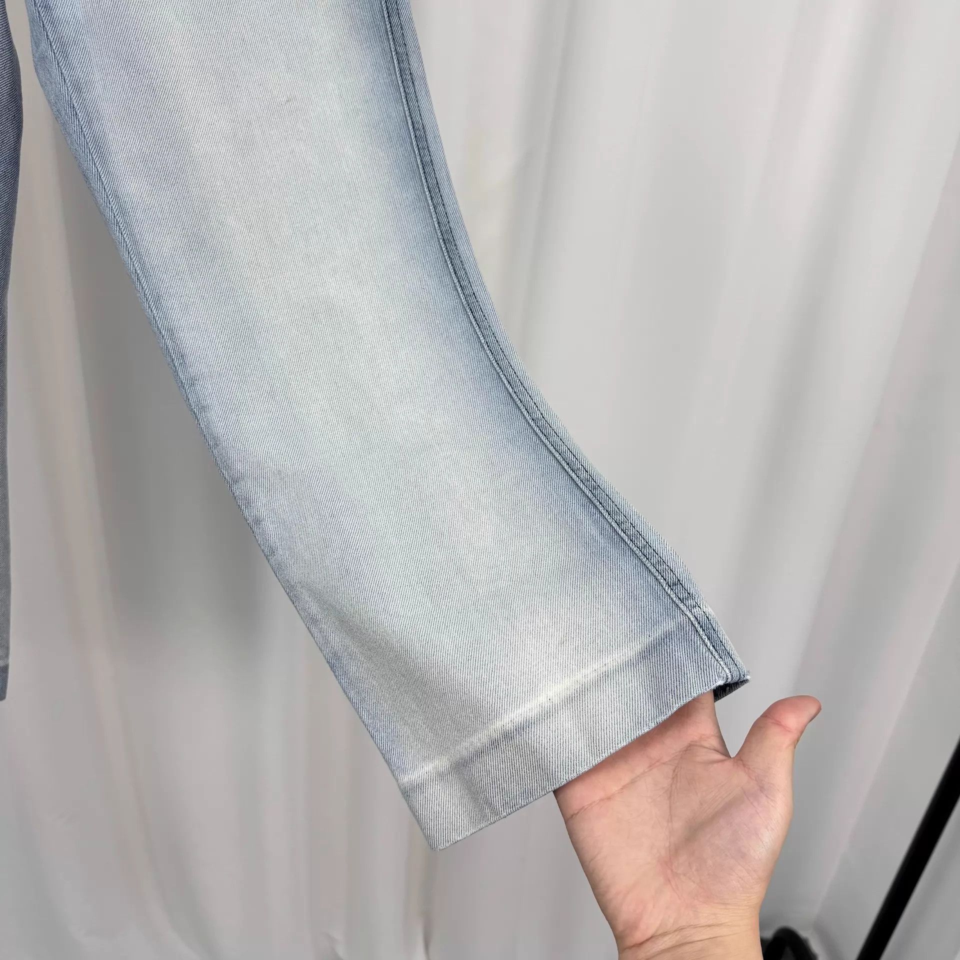 Loewe Loewe washed leather tag jeans 34 98 new Size 24" / US 00 / IT 34 - 4 Thumbnail