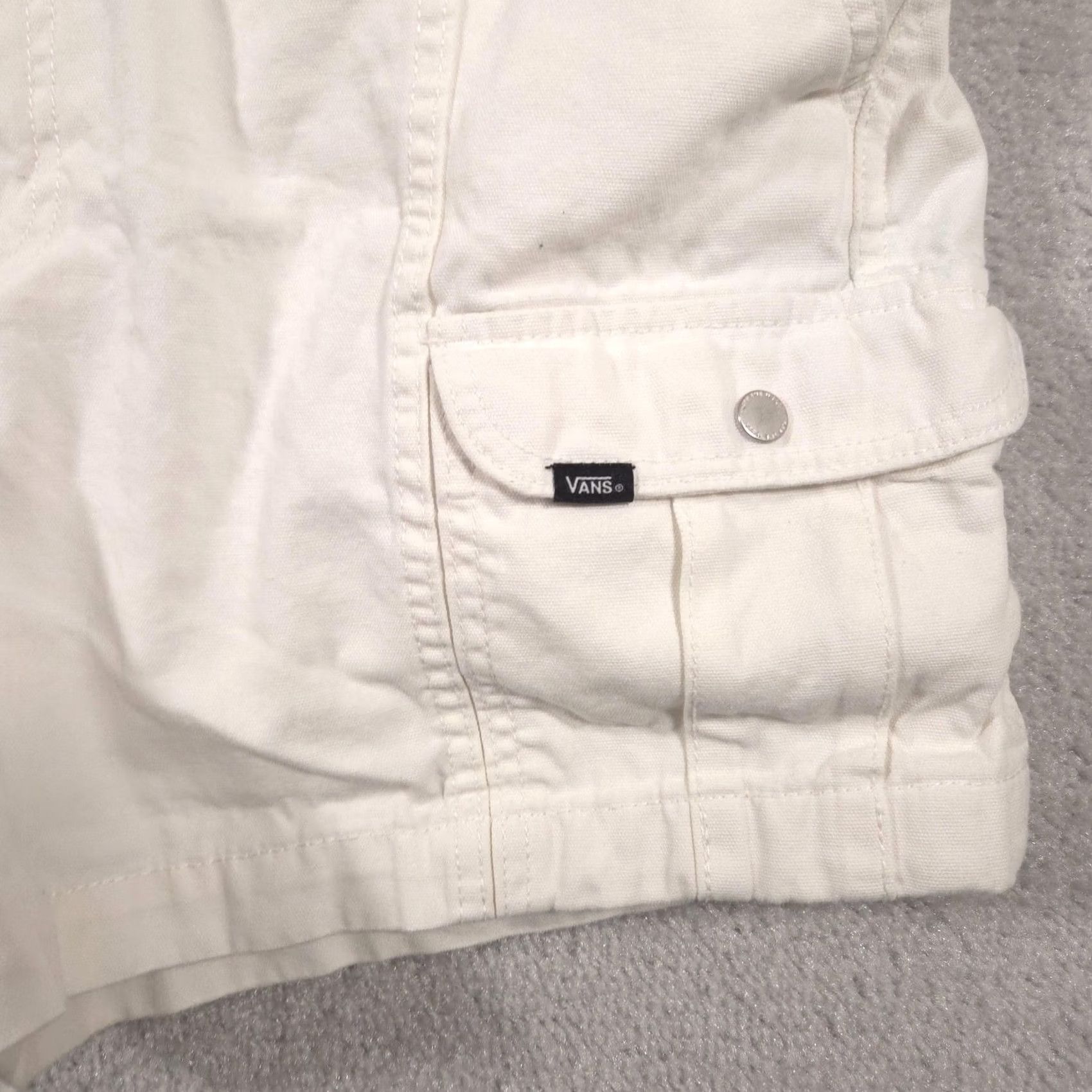 Vans Vans Shorts Womens Large White Cargo Utility Elastic Waist Skate Casual Size 36" / US 14 / IT 50 - 3 Thumbnail
