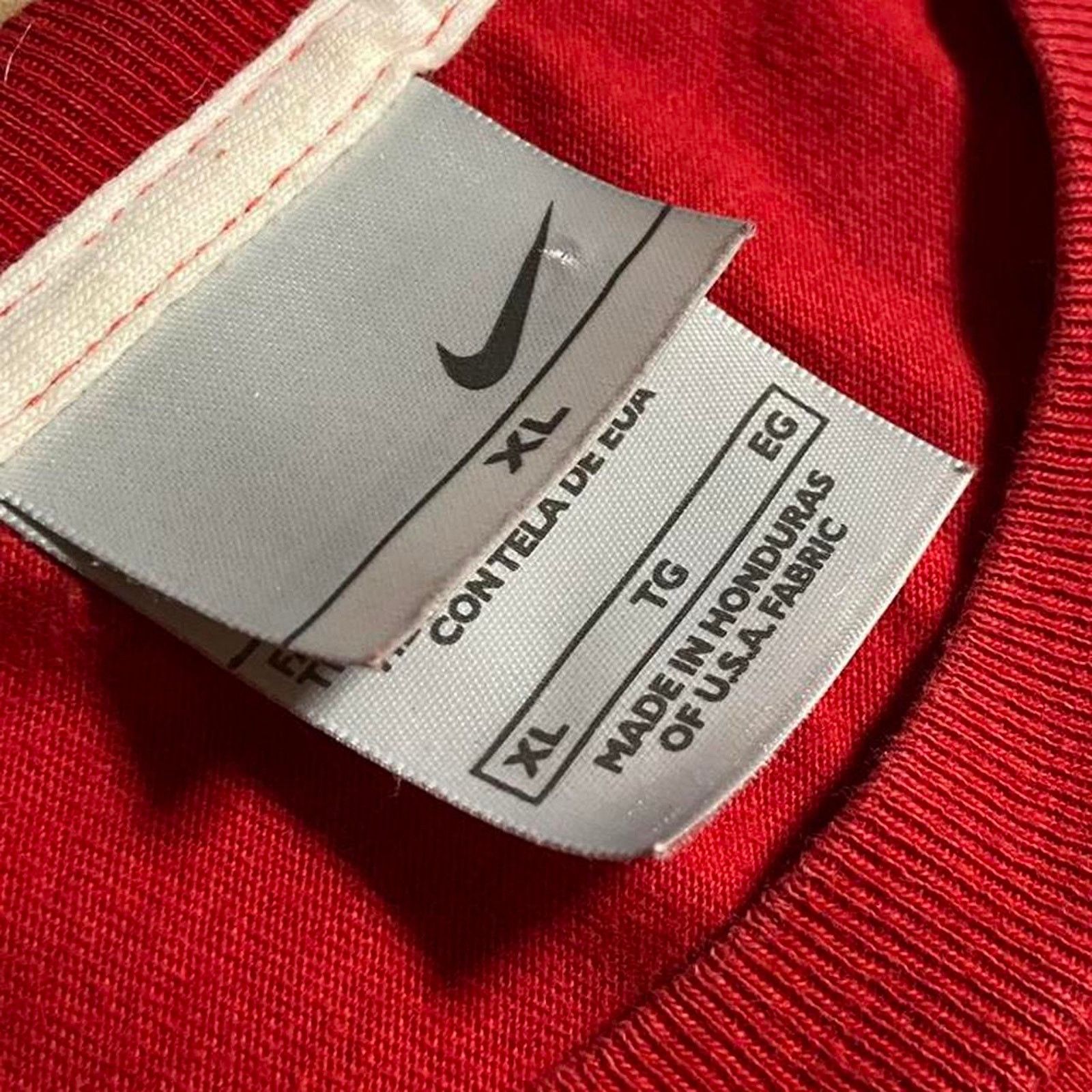 Nike Y2k nike center chest tee shirt Size US XL / EU 56 / 4 - 3 Thumbnail