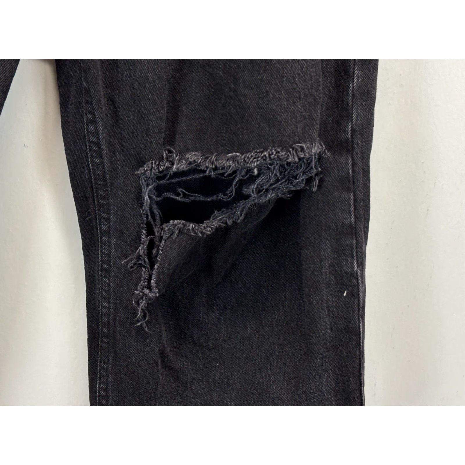 Abercrombie & Fitch Abercrombie & Fitch Women's Jeans 28 High Rise Relaxed Straight Distressed 90s Black Denim Size 28" / US 6 / IT 42 - 5 Thumbnail