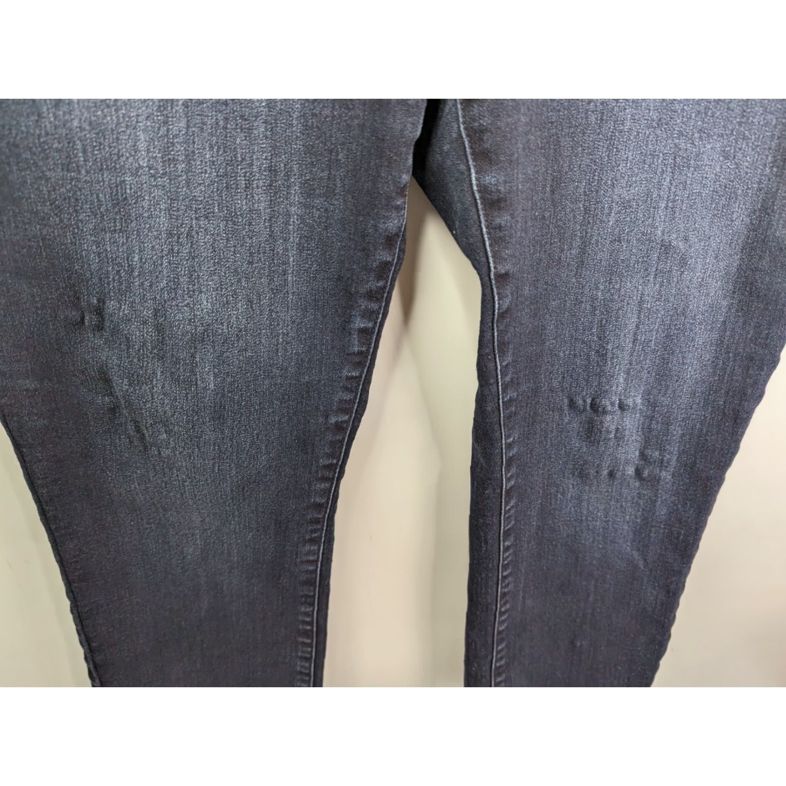Guess **GUESS Women's Dark Wash Skinny Jeans Size 32 Stretch Black** User: GUESS Women's Dark Wash Skinny Jeans Size 32 Stretch Black Size 24" / US 00 / IT 34 - 5 Thumbnail