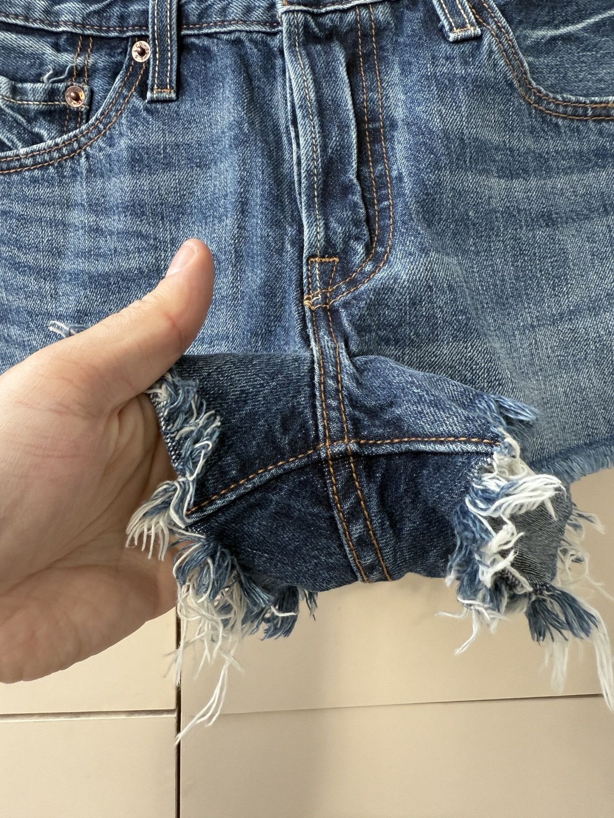 Levi's Levis 501 denim shorts high rise WMNS Size 25" / US 0 / IT 36 - 8 Thumbnail