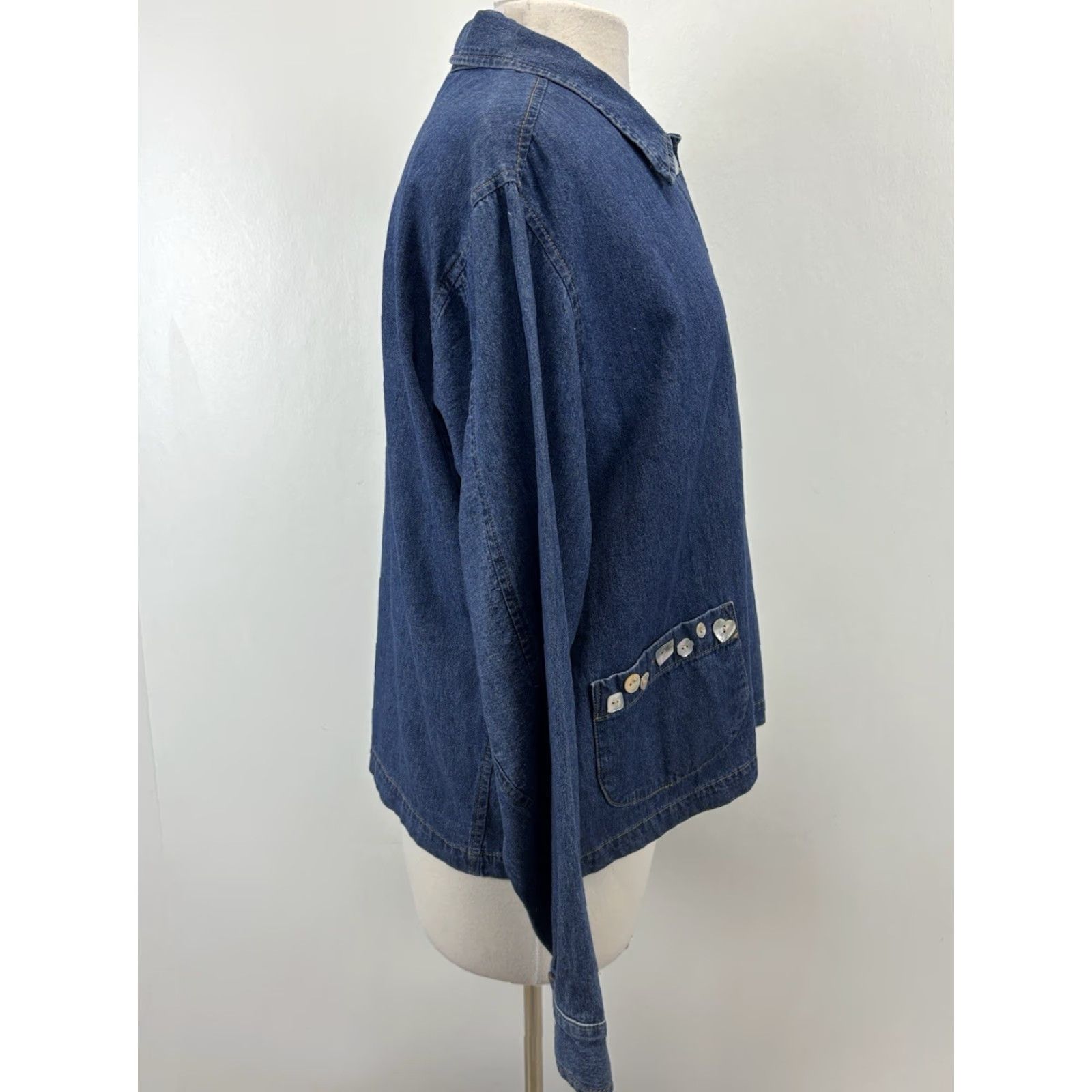 Coldwater Creek VINTAGE Coldwater Creek Chambray Denim Shirt Large Blue Button-Up Long Sleeve Collared 100% Cotton Womens Granny Core Cottage Core Buttons Made US Size L / US 10 / IT 46 - 4 Thumbnail