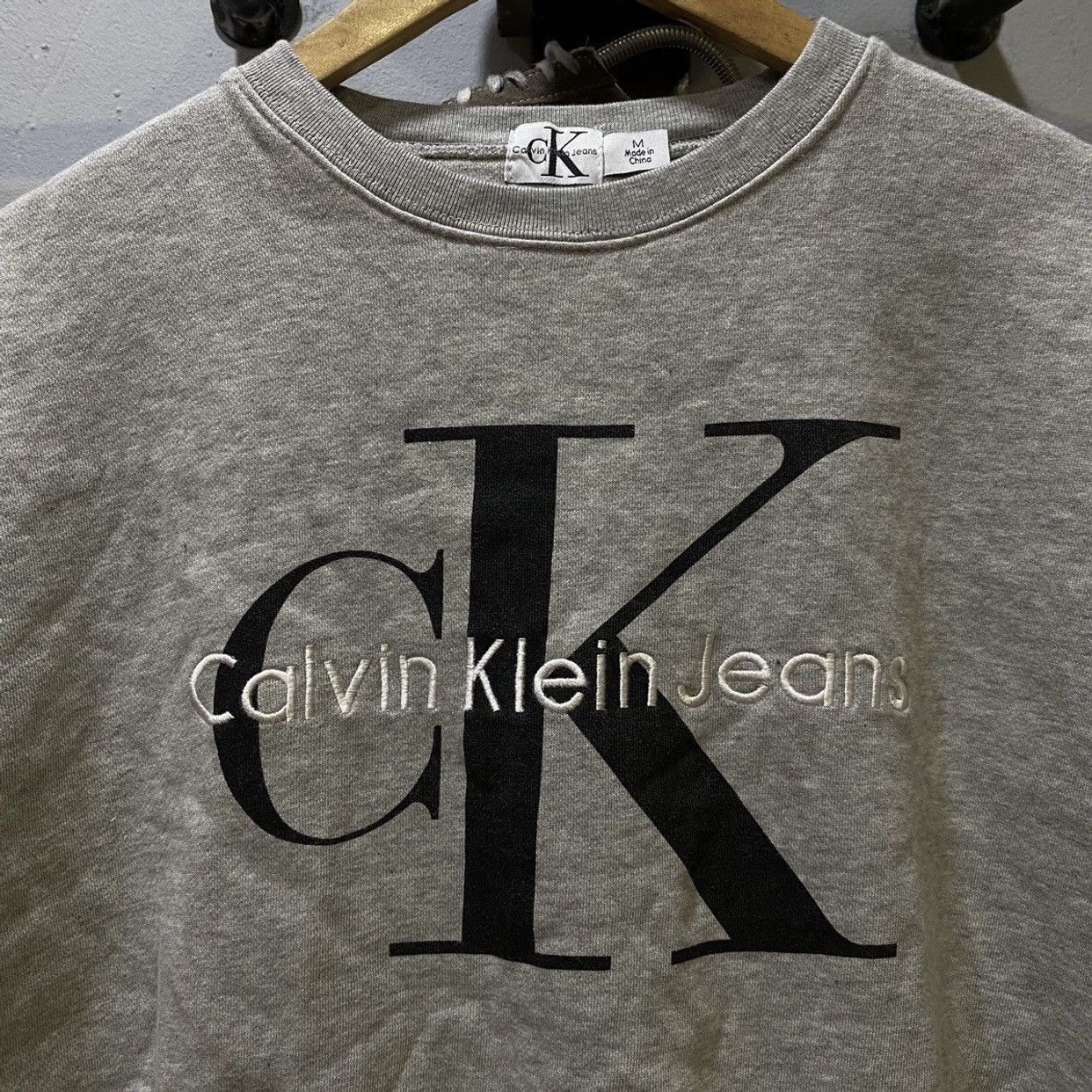 Calvin Klein VINTAGE‼️Calvin Klein Jeans Grey Sweatshirt Size US M / EU 48-50 / 2 - 3 Thumbnail