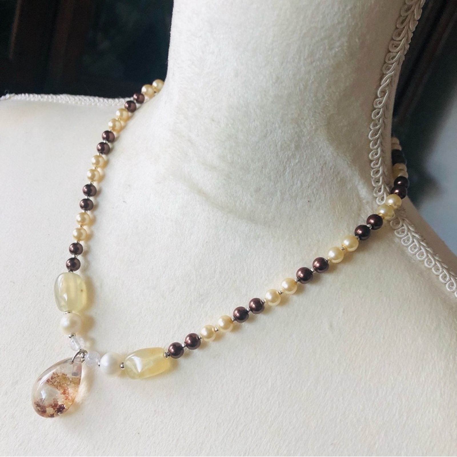Handmade Handcrafted repurpose genuine ghost quartz Pearl necklace Size ONE SIZE - 5 Thumbnail