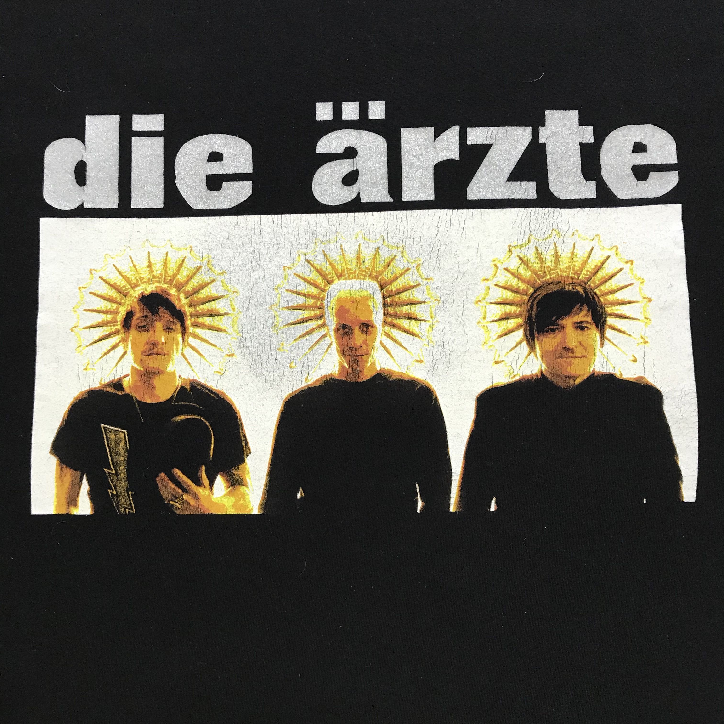 Band Tees DIE ARZTE Vintage T-Shirt Rock Band Tee 90s MARINE SERRE Size US M / EU 48-50 / 2 - 5 Thumbnail