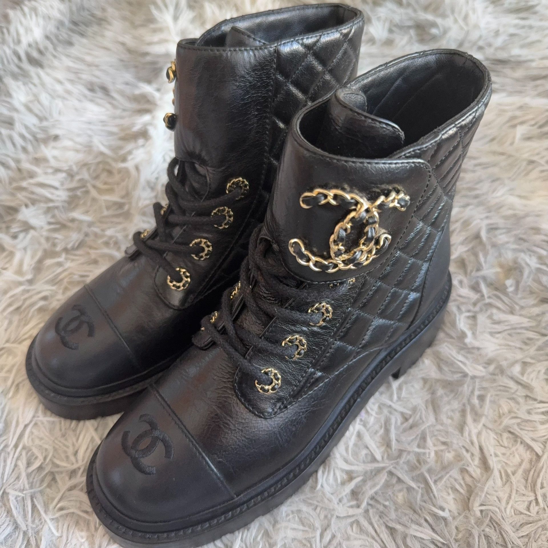Chanel Chanel Boots 36 Women Size US 6 / IT 36 - 1 Thumbnail