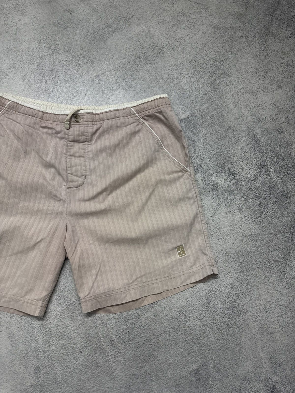 Nike Vintage Y2k Nike Court Swoosh Shorts Size US 30 / EU 46 - 5 Thumbnail