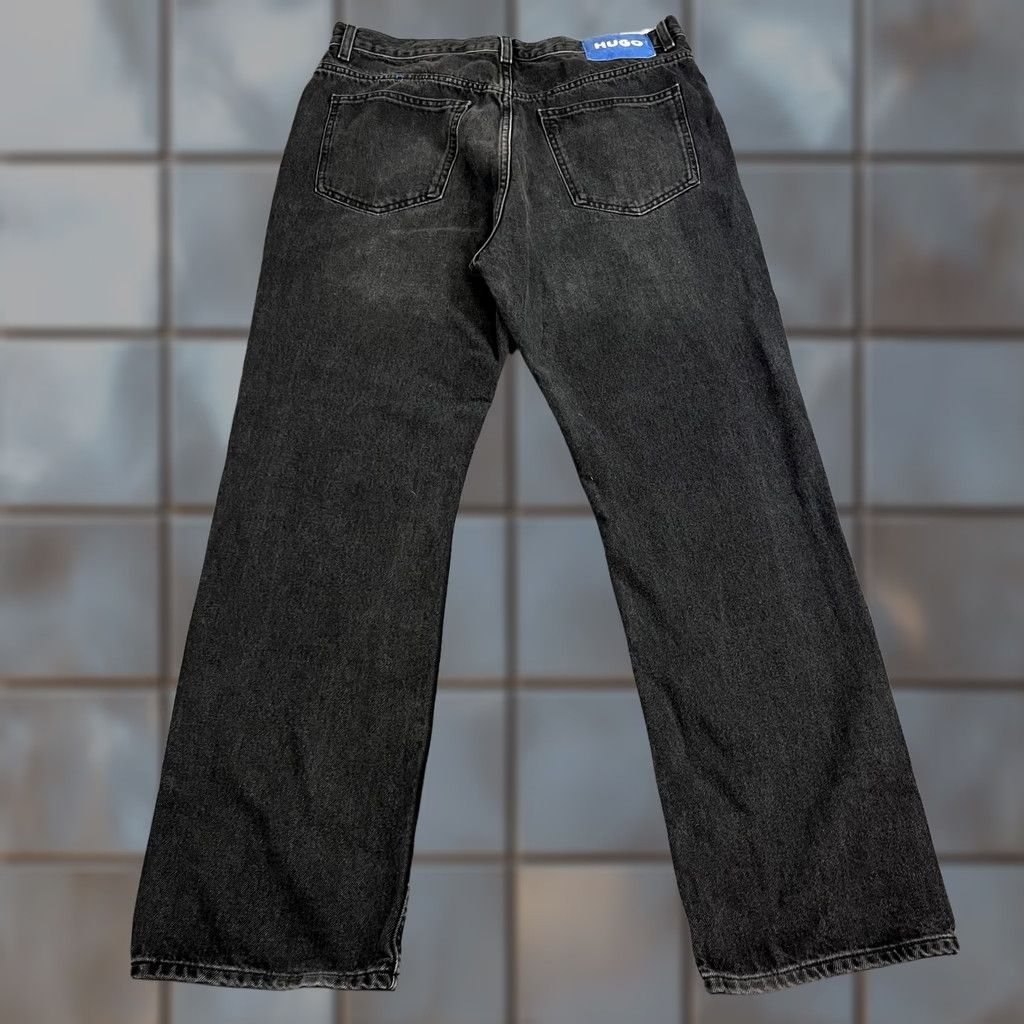 Hugo Boss HUGO BOSS Jeans Straight 32 32 Dark Grey Cotton Denim Relaxed Men Regular Size 32 Jeans Size US 32 / EU 48 - 1 Thumbnail