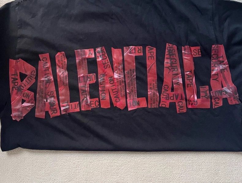 Balenciaga Balenciaga Solid security tape logo short sleeve T-shirt Size US S / EU 44-46 / 1 - 3 Thumbnail